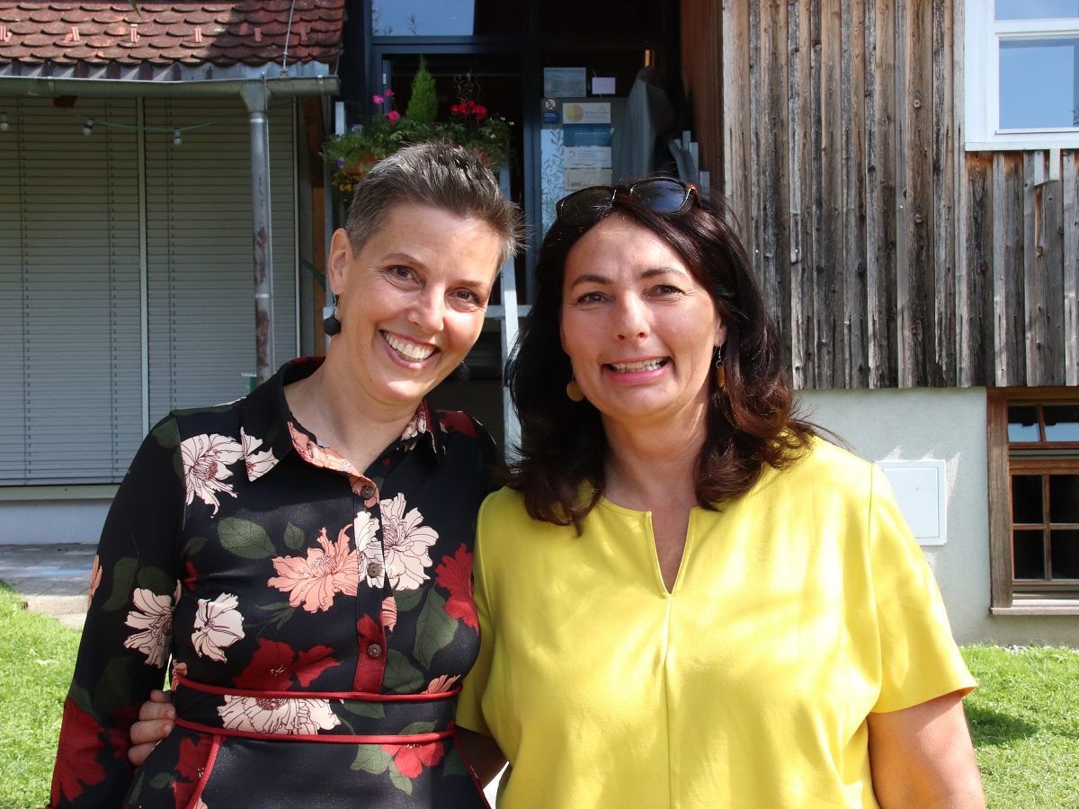 Dr. Natascha Woschnagg-Kloser und Dr. Agnes Thurnher. Dr. Natascha Woschnagg-Kloser und Dr. Agnes Thurnher.