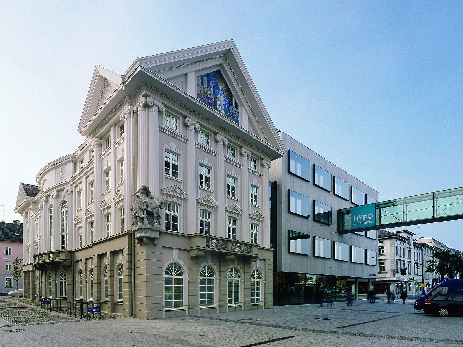 Die Hypo Vorarlberg will sich mit allen rechtlichen Mitteln gegen das FMA-Straferkenntnis wehren. Die Hypo Vorarlberg will sich mit allen rechtlichen Mitteln gegen das FMA-Straferkenntnis wehren.