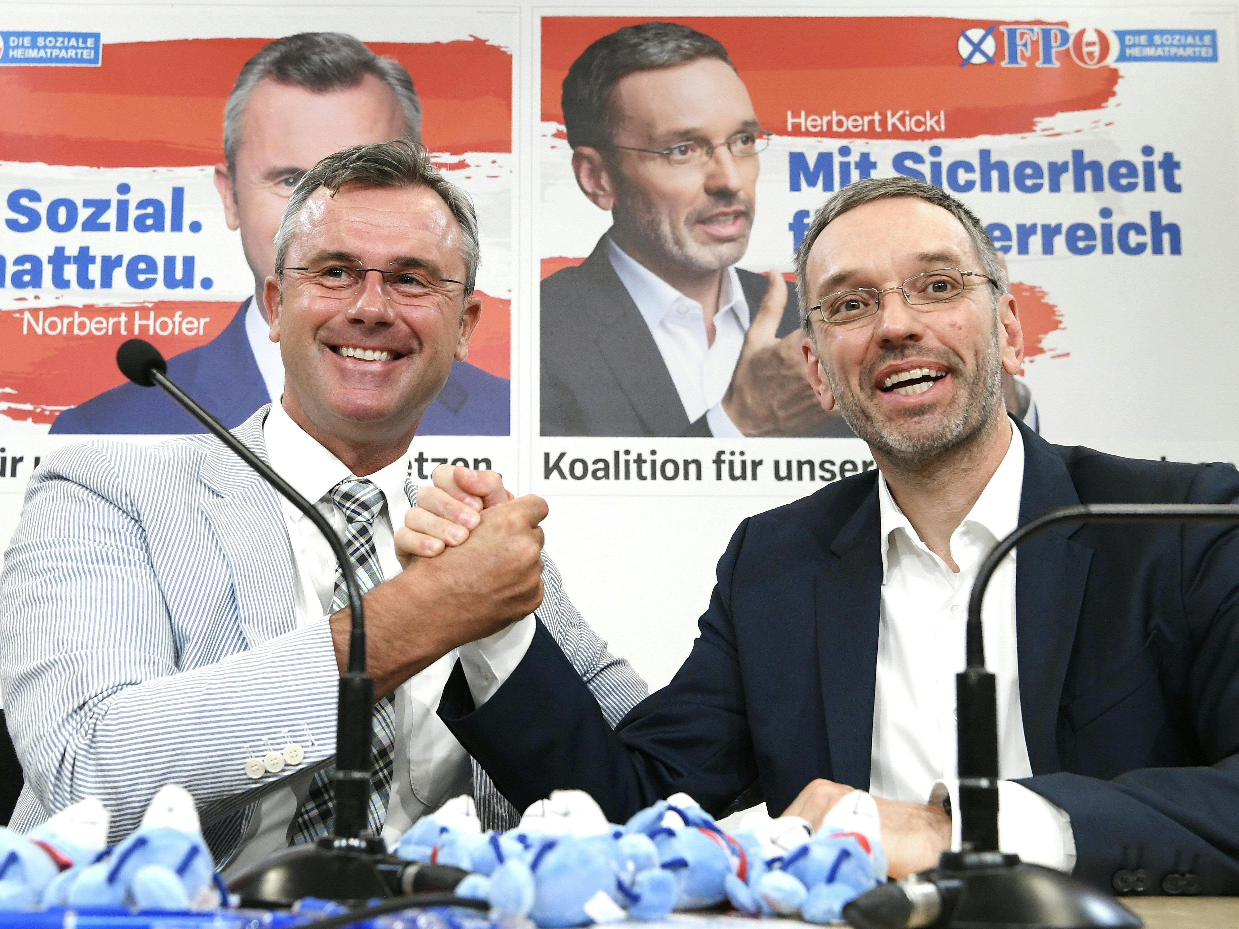 Zwischen NOrbert HOfer und Herbert Kickl passt laut HOfer kein Blatt. Zwischen NOrbert HOfer und Herbert Kickl passt laut HOfer kein Blatt.