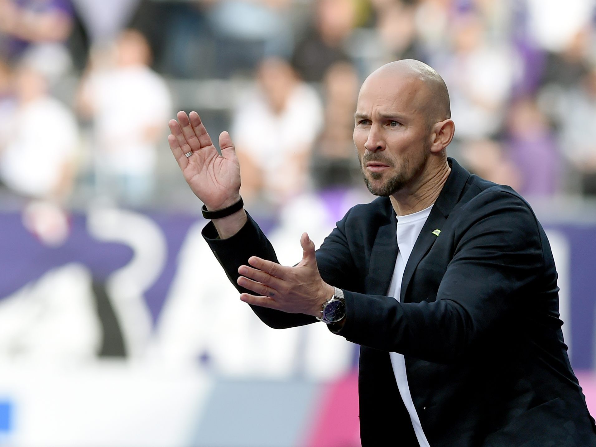 Austria-Trainer Ilzer freute sich über den Sieg. Austria-Trainer Ilzer freute sich über den Sieg.