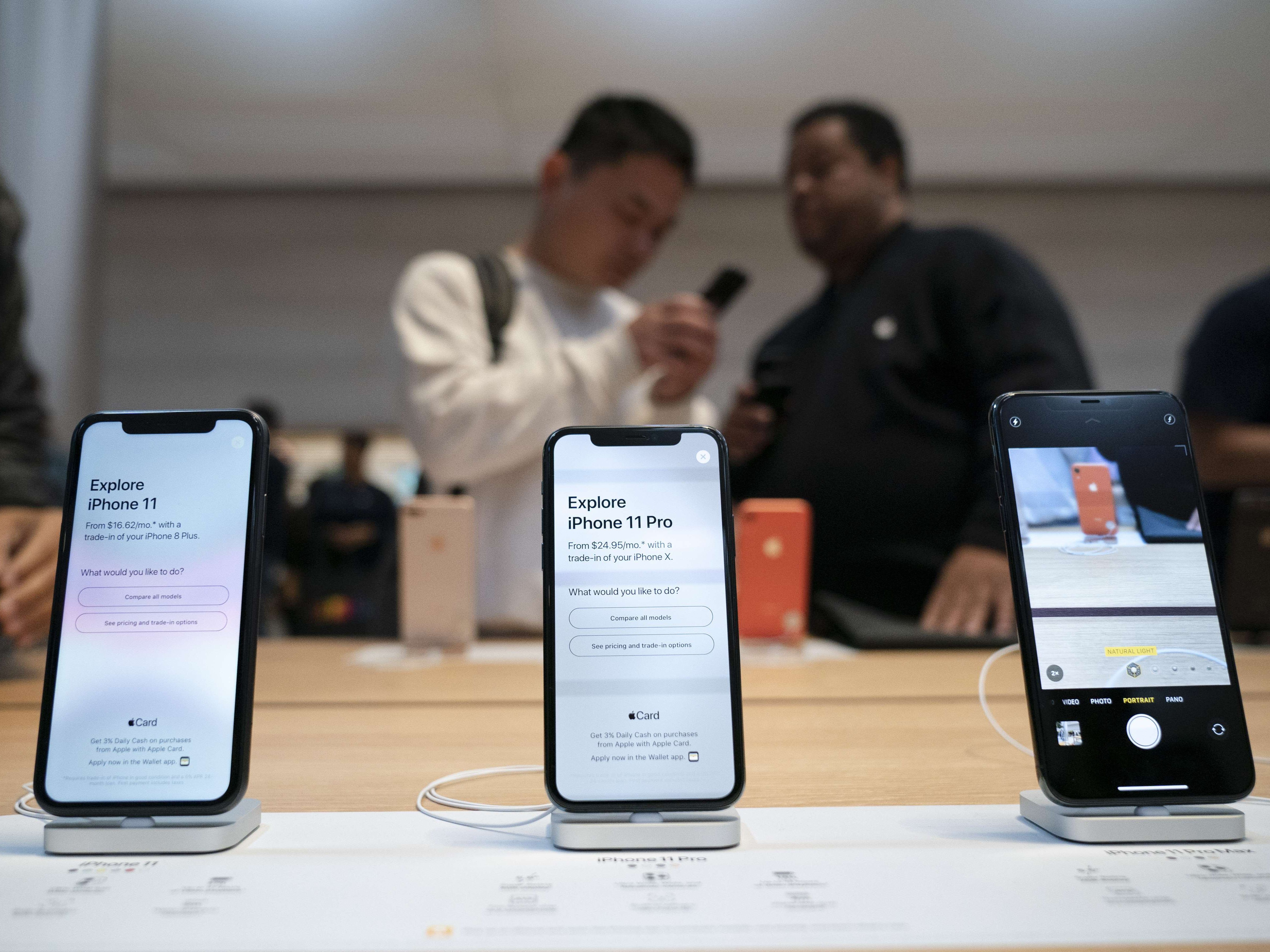 Das iPhone 11 startet im Handel bei 799 Euro. Das iPhone 11 startet im Handel bei 799 Euro.