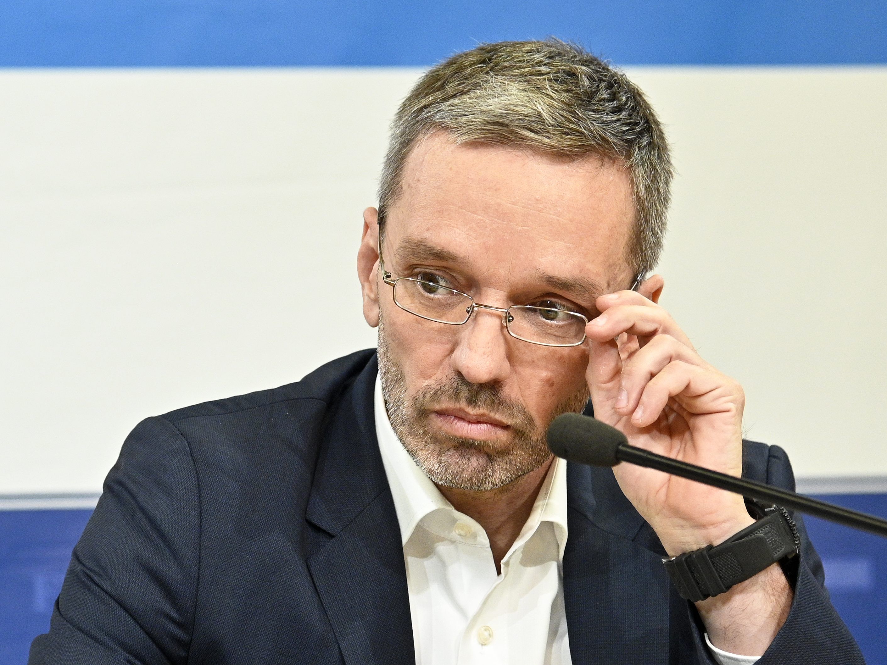 Ex-Innenminister Kickl verteidigt seinen ehemaligen Kabinettschef Reinhard Teufel. Ex-Innenminister Kickl verteidigt seinen ehemaligen Kabinettschef Reinhard Teufel.