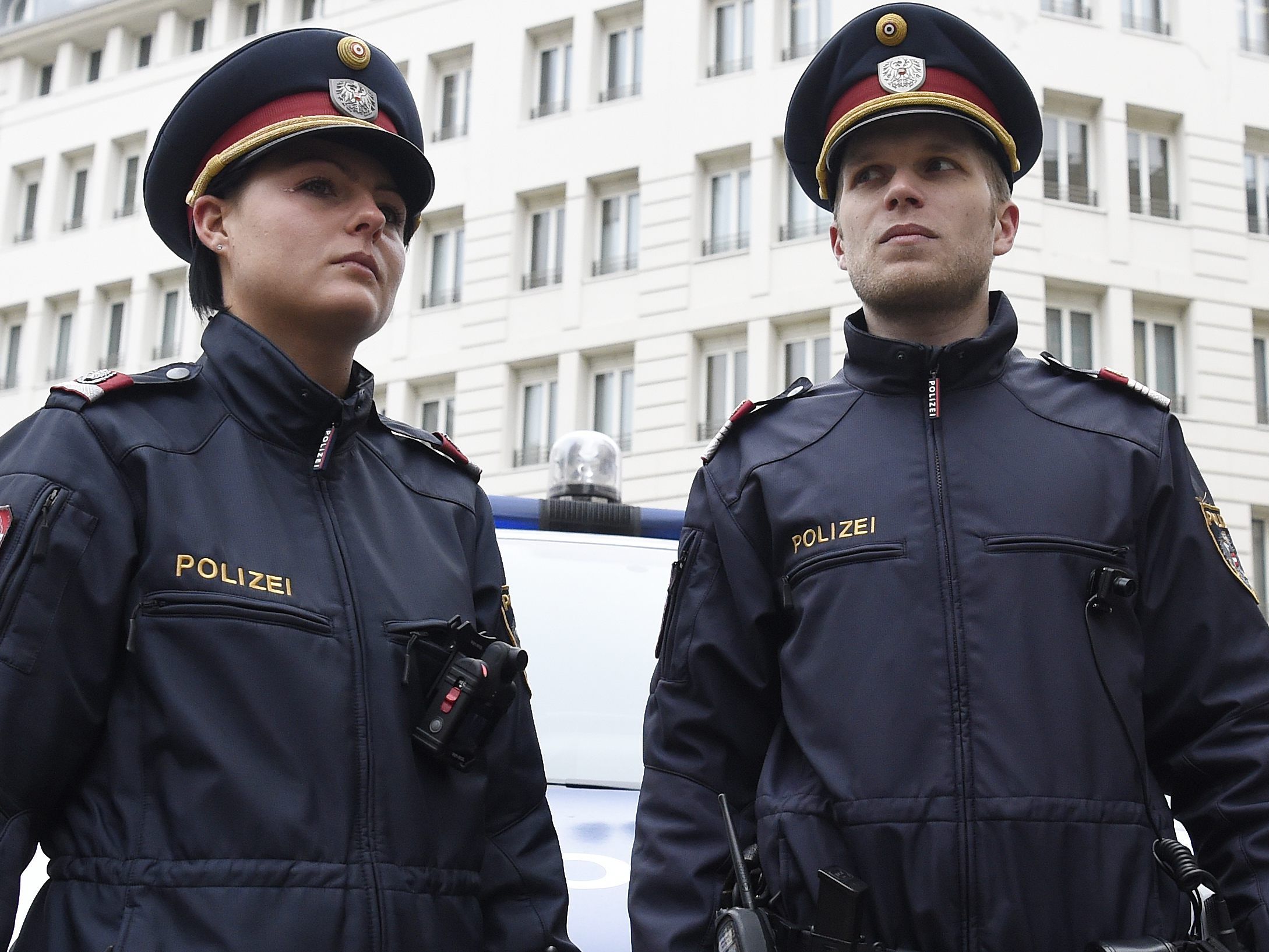 Polizei-Uniformen könnten bald um eine Identifikationsnummer erweitert werden.