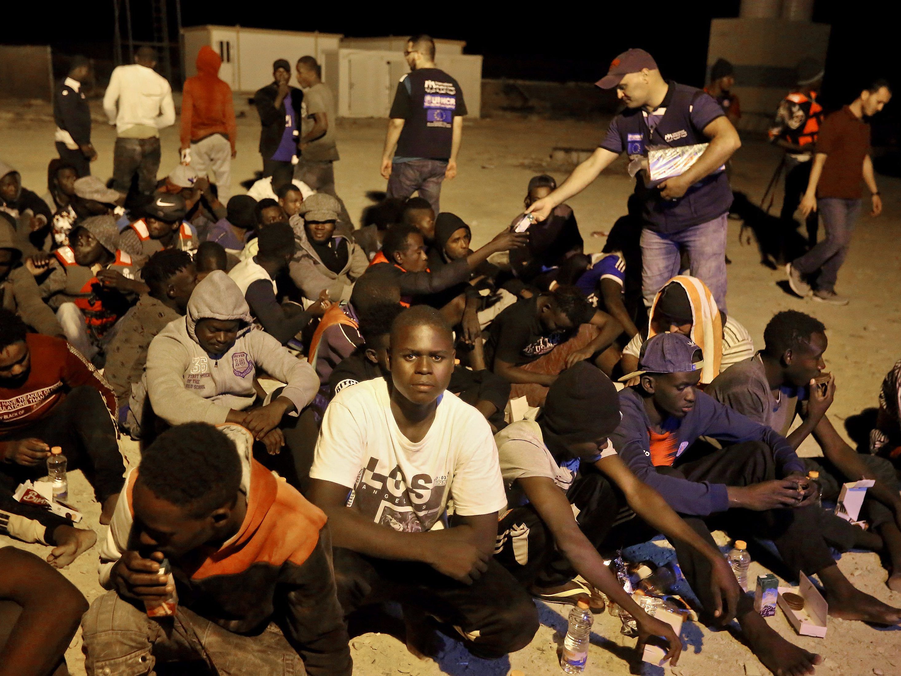 Afrikanische Migranten in der libyschen Stadt Khoms.