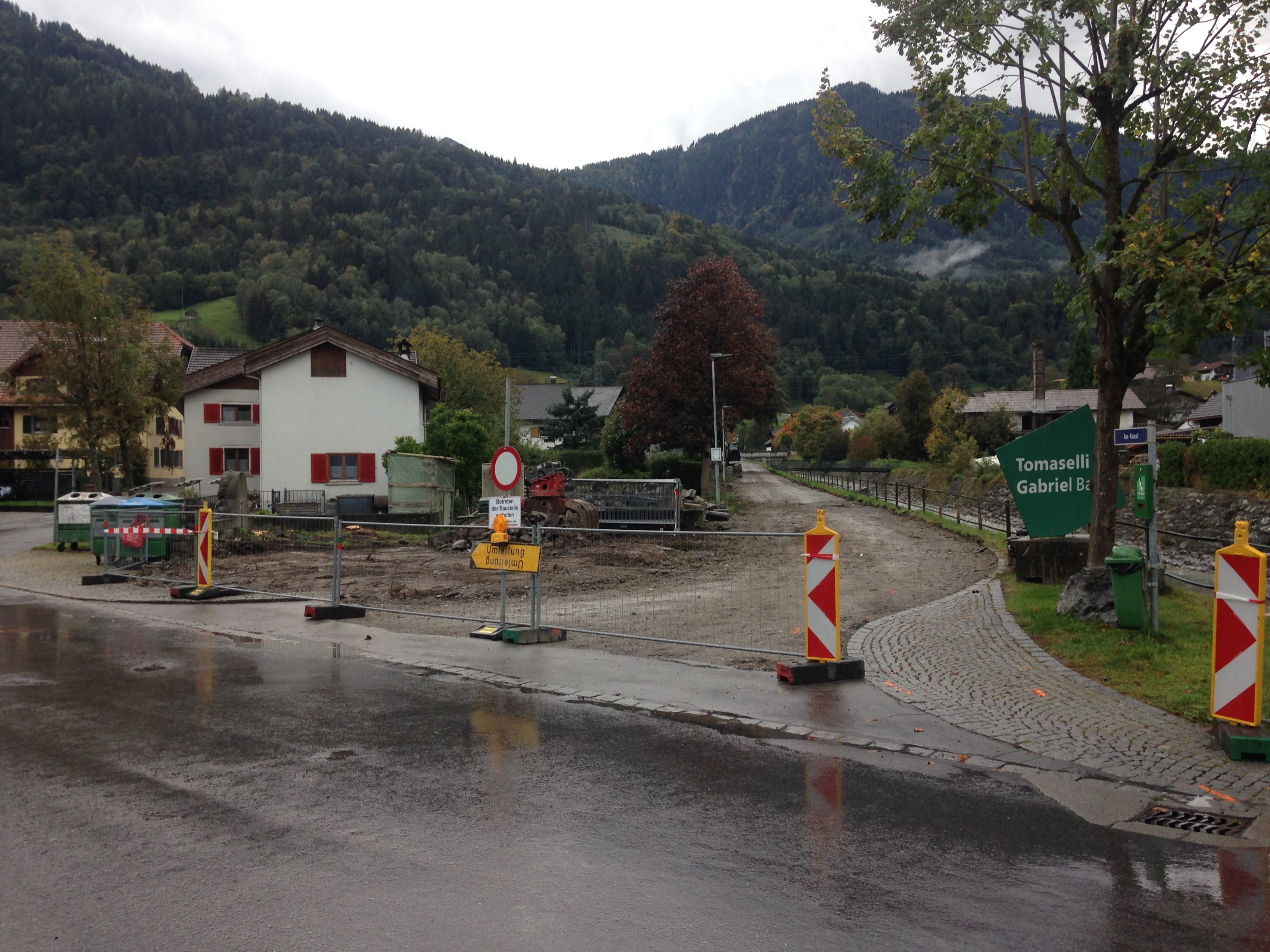 Baustelle im Ortskern von Nenzing.