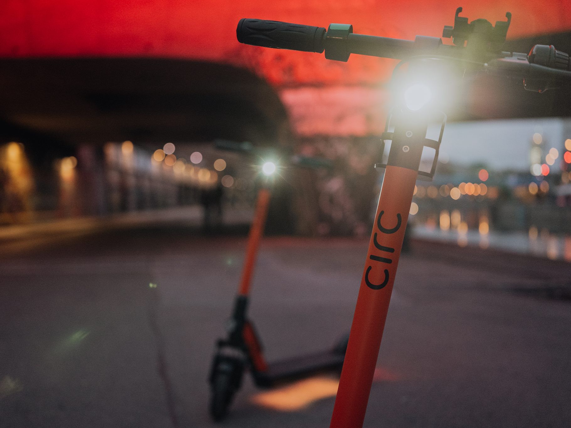 Der E-Scooter-Anbieter Circ kooperiert mit der "ORF Lange Nacht der Museen". Der E-Scooter-Anbieter Circ kooperiert mit der "ORF Lange Nacht der Museen".