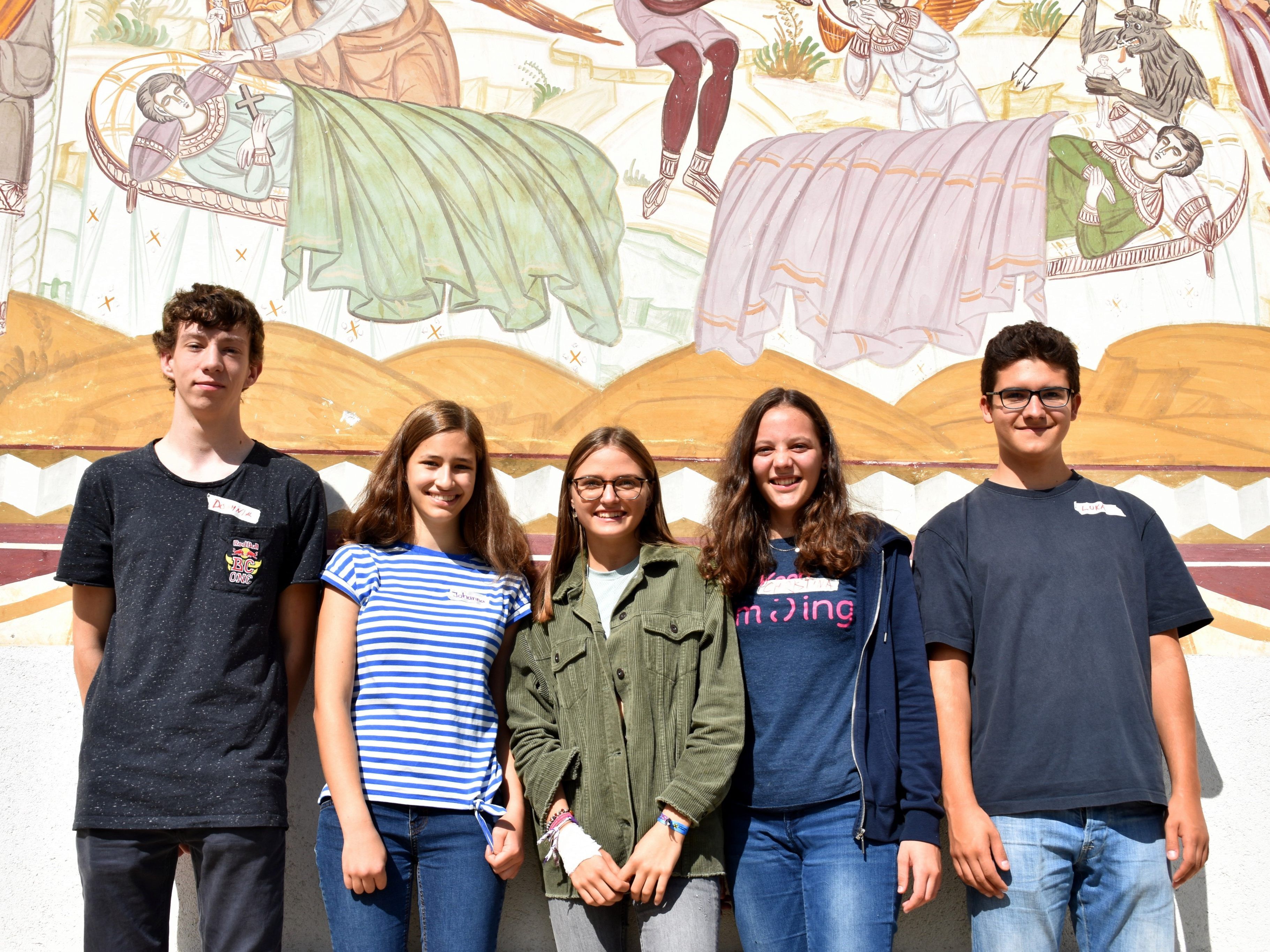 Das Austauschprojekt führte diese fünf Schüler des BG/BRG Feldkirch Rebberggasse nach Rumänien. Das Austauschprojekt führte diese fünf Schüler des BG/BRG Feldkirch Rebberggasse nach Rumänien.