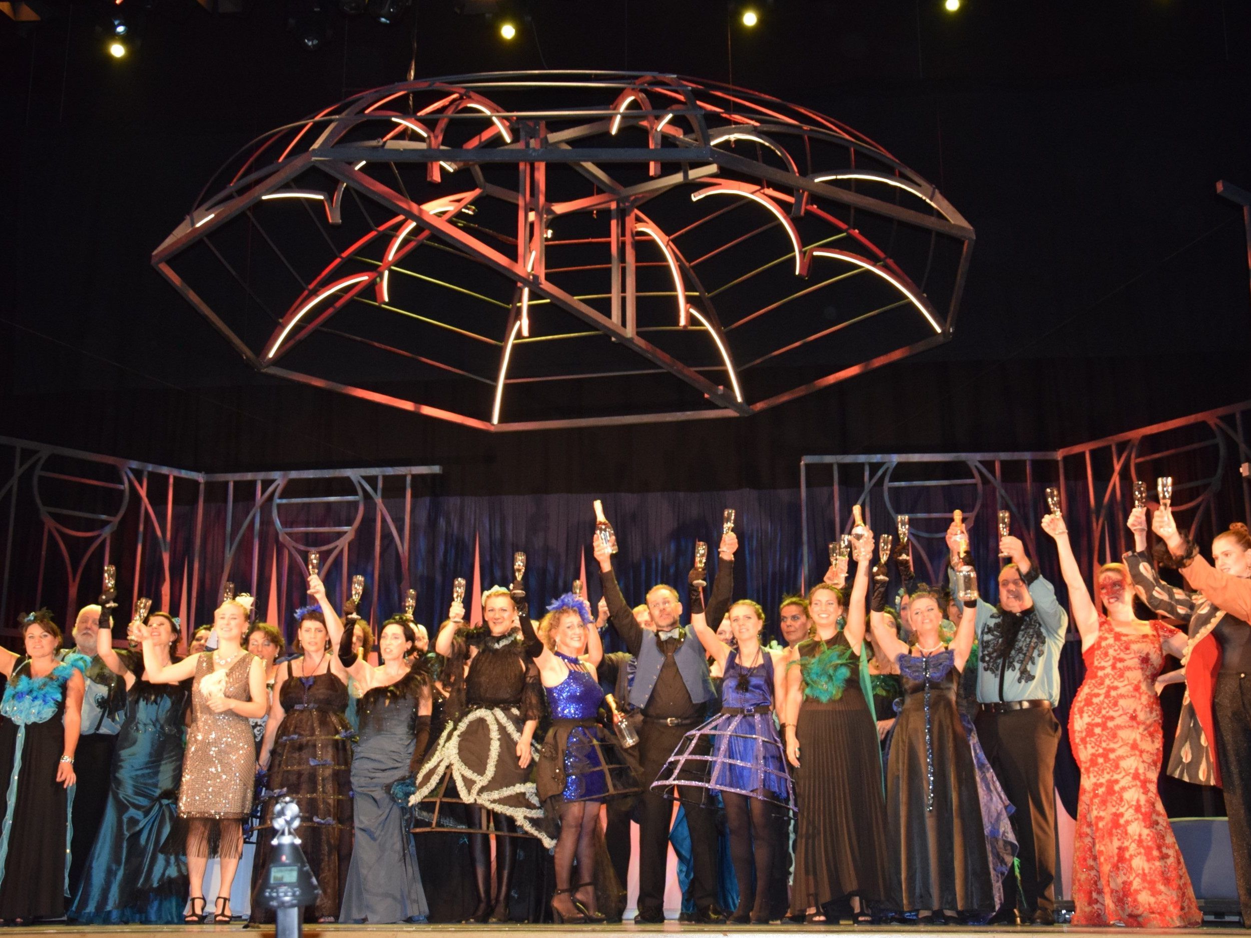 Die Operette "Die Fledermaus" in Götzis: 13.10., 15.10., 17.10 und 19.10 jeweils 19:00 Uhr - 22.10. im Reichshofsaal in Lustenau um 20:00 Uhr Die Operette "Die Fledermaus" in Götzis: 13.10., 15.10., 17.10 und 19.10 jeweils 19:00 Uhr - 22.10. im Reichshofsaal in Lustenau um 20:00 Uhr