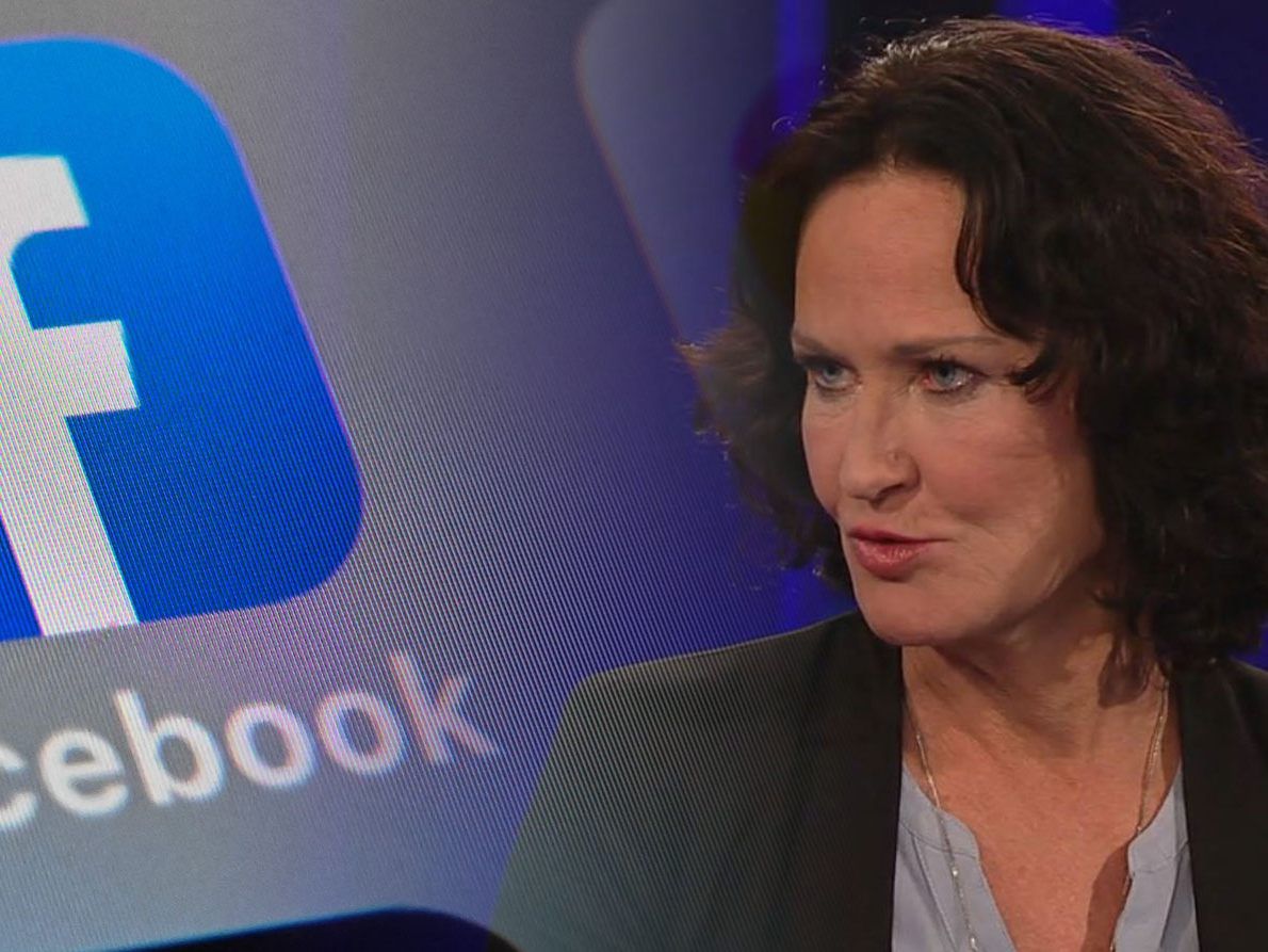 Eva Glawischnig in der "ZIB 2" des ORF über ihren Erfolg vor Gericht gegen den Internet-Giganten Facebook. Eva Glawischnig in der "ZIB 2" des ORF über ihren Erfolg vor Gericht gegen den Internet-Giganten Facebook.