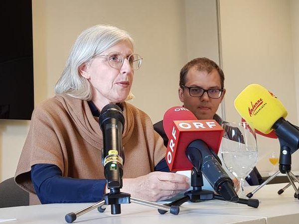 Bild von der Pressekonferenz der Höchster Schule Bild von der Pressekonferenz der Höchster Schule