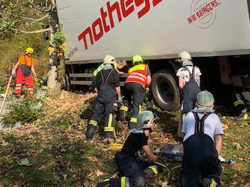 Die Bergung gestaltete sich für die Einsatzkräfte schwierig.