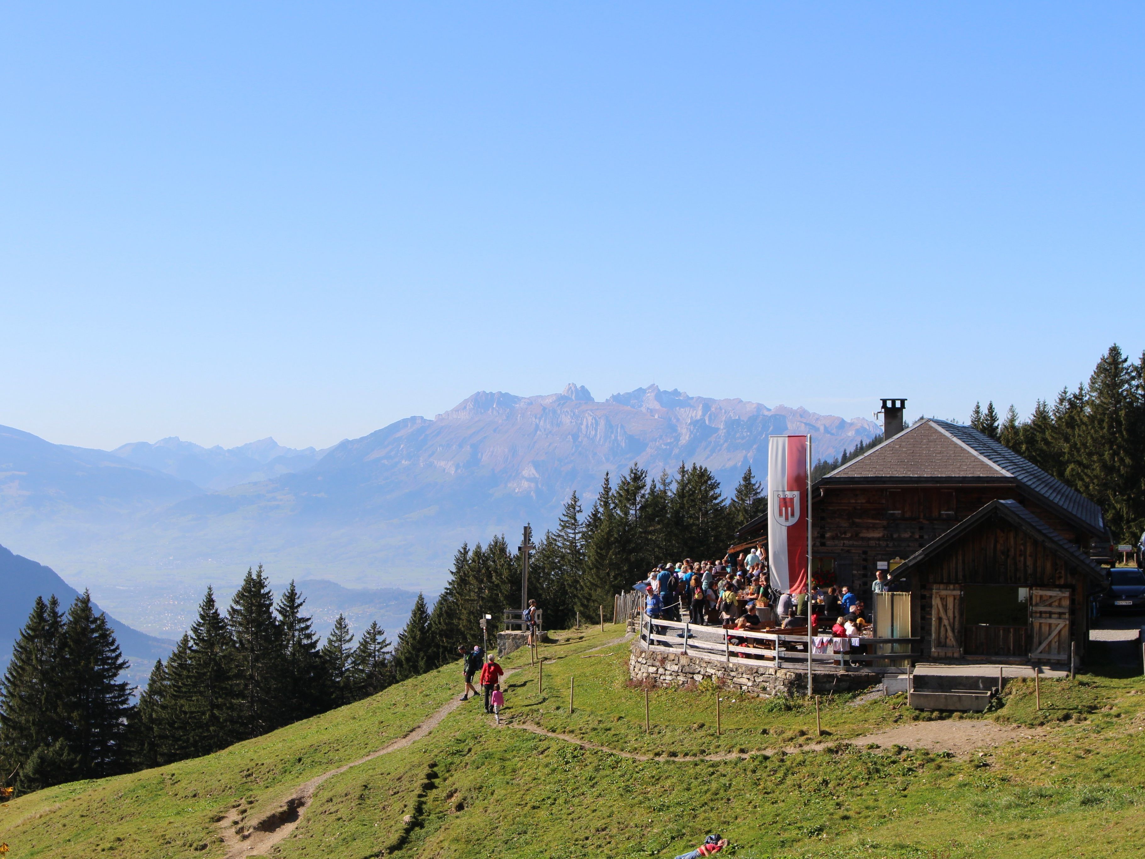 Bei Kaiserwetter schloss das Älpele die erfolgreiche Sommersaison ab. Bei Kaiserwetter schloss das Älpele die erfolgreiche Sommersaison ab.