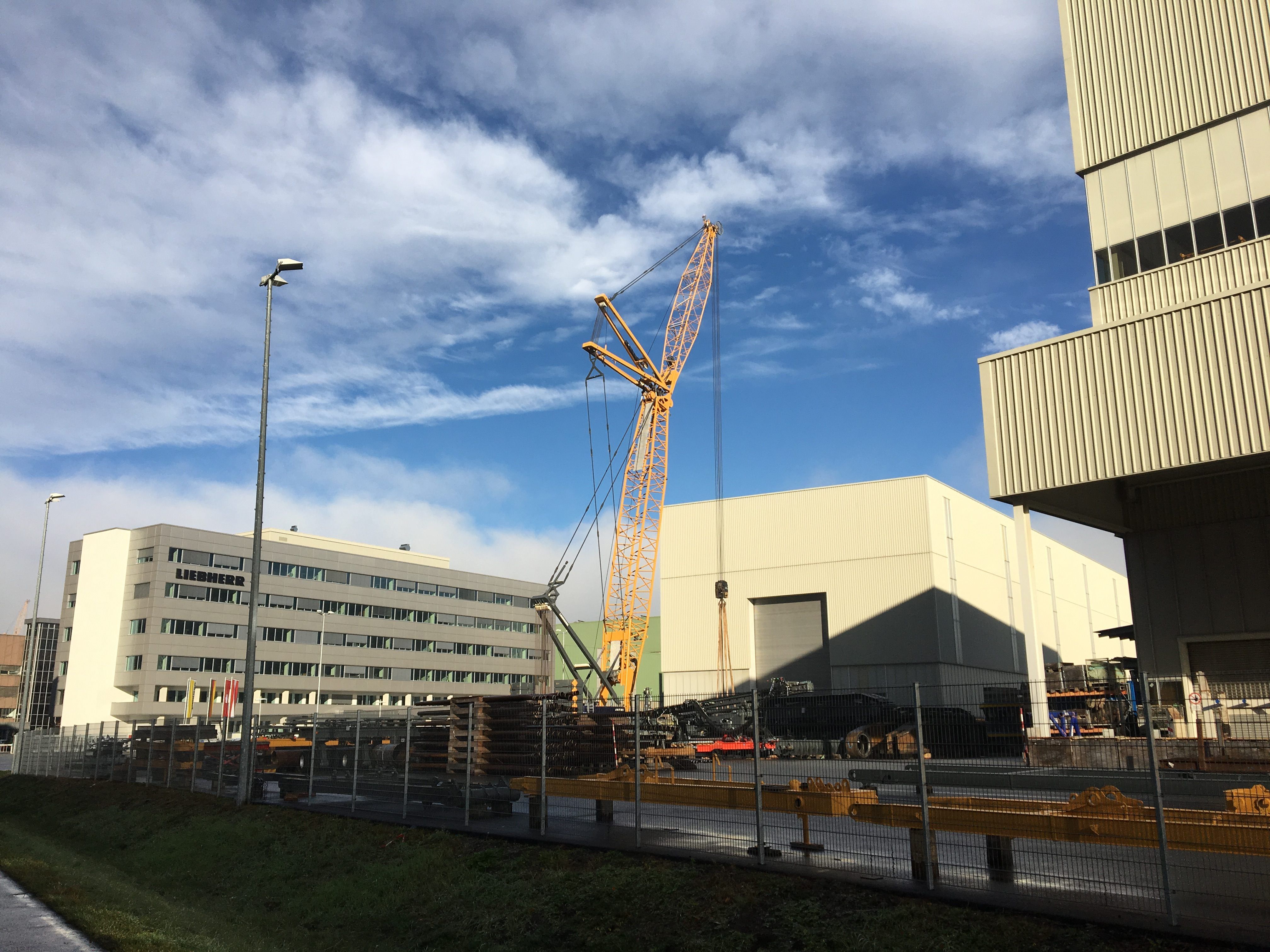 Liebherr in Nenzing schraubt seine Prognose zurück.