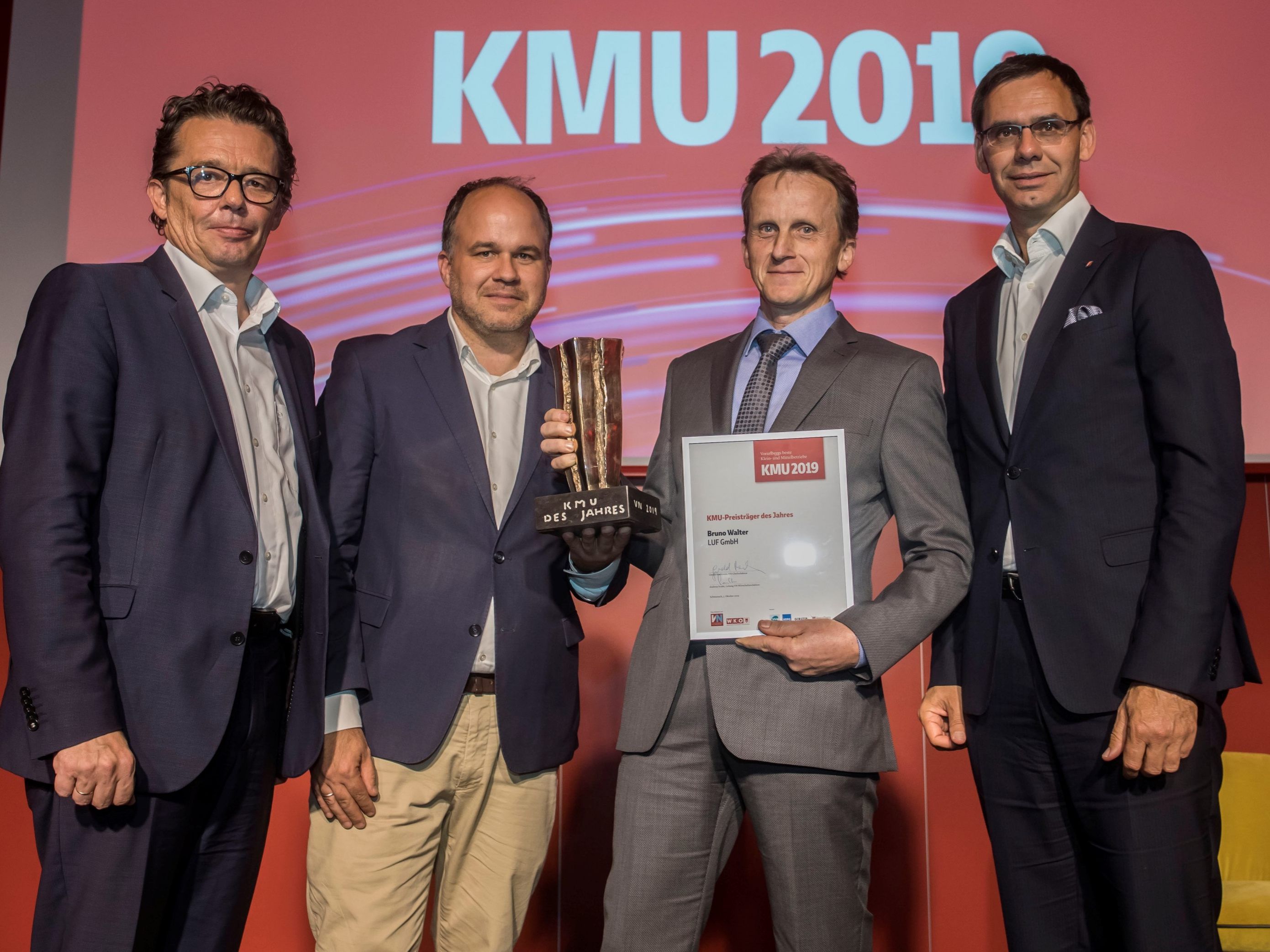 Gewinner des KMU-Preises 2019 ist Bruno Walter, LUF GmbH Thüringen. Gewinner des KMU-Preises 2019 ist Bruno Walter, LUF GmbH Thüringen.