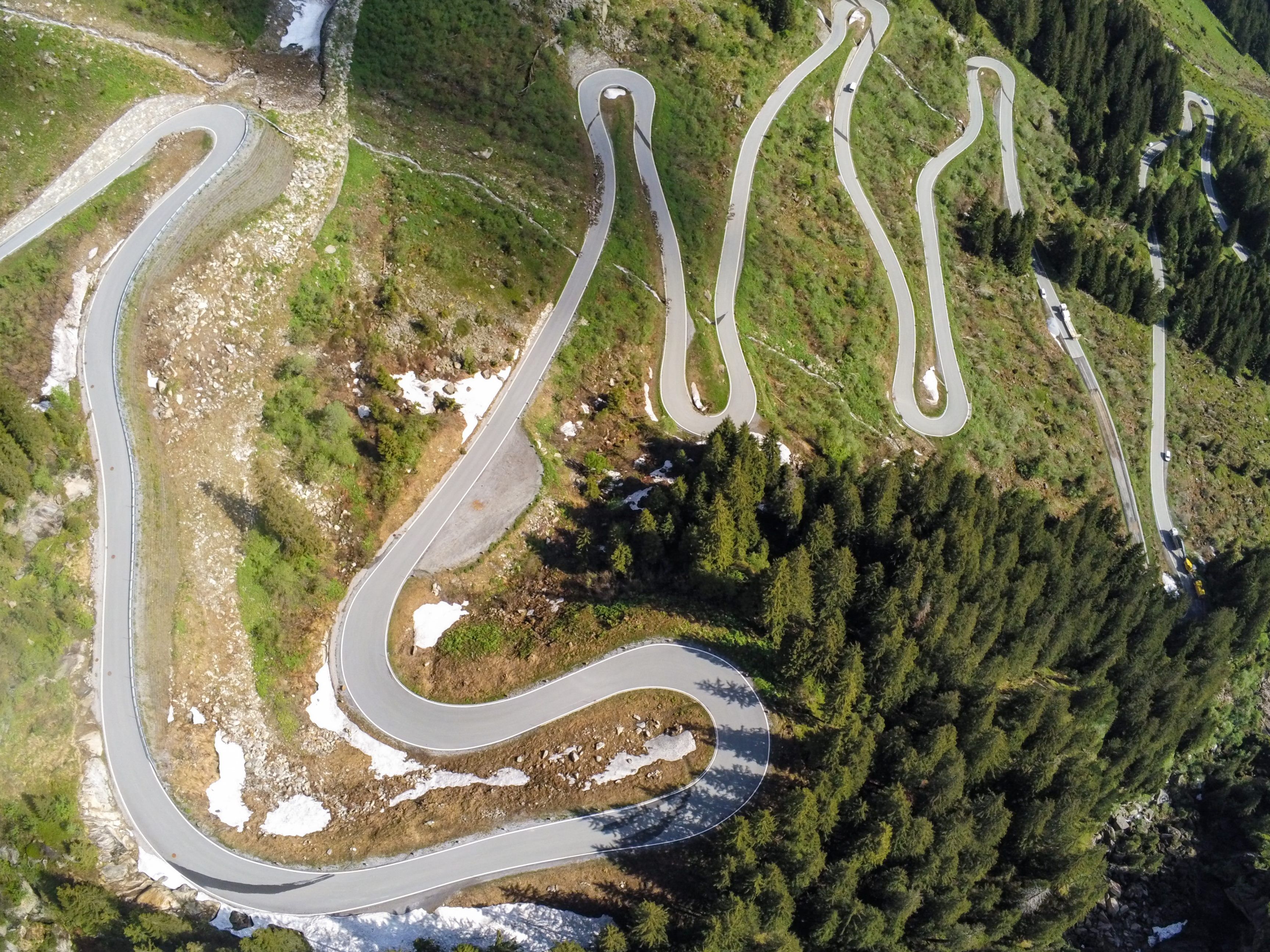 Zum zweiten Mal wurden Schneestangen an der Silvretta Hochalpenstraße zerstört.