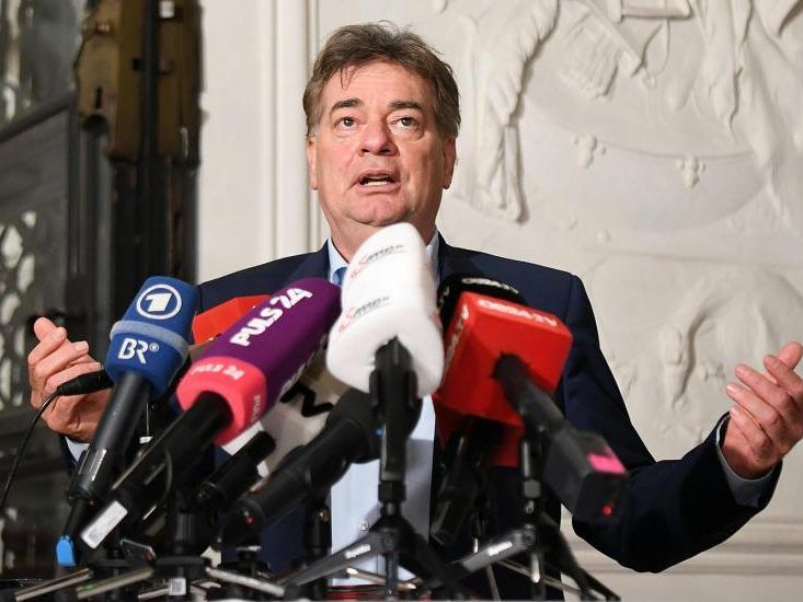 Werner Kogler präsentiert sein neues Team für den Parlamentsclub Werner Kogler präsentiert sein neues Team für den Parlamentsclub