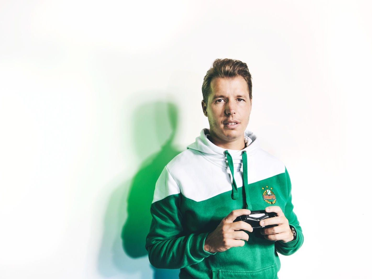 Mit dabei ist auch Profispieler und FIFA-Legende Mario Viska. Mit dabei ist auch Profispieler und FIFA-Legende Mario Viska.