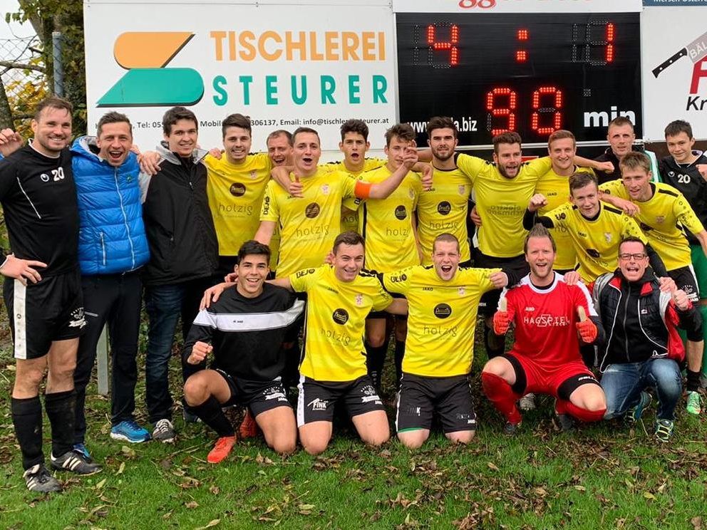 Die Kicker vom FC Krumbach gehen als überlegener Tabellenführer in die Winterpause.