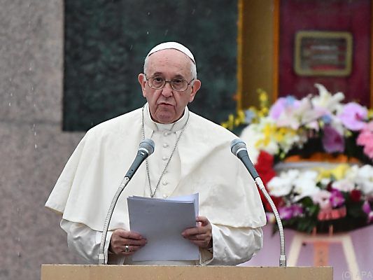 Papst mit mahnenden Worten Papst mit mahnenden Worten