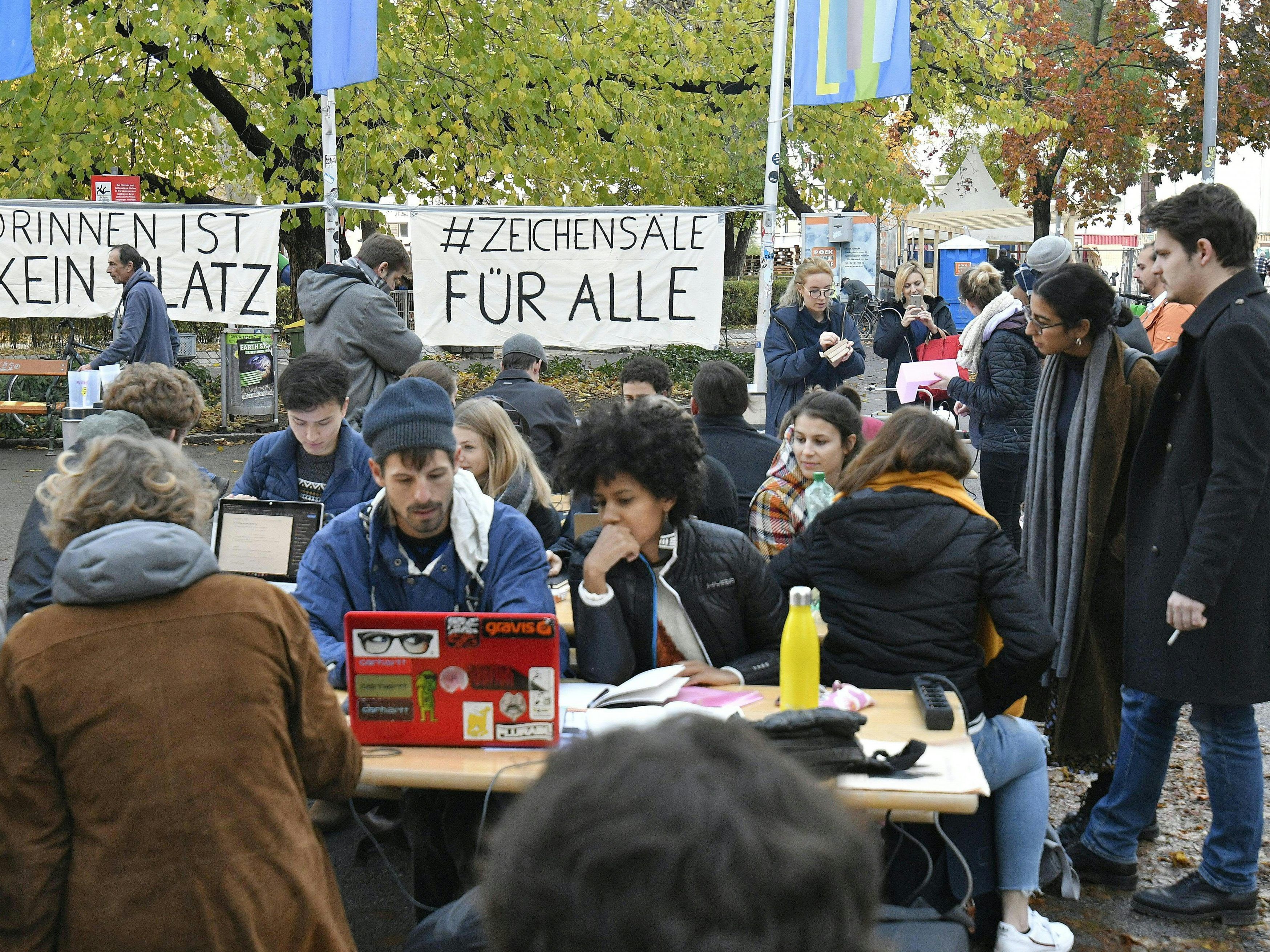 Die angebotenen Räume empfinden die Studenten als Hohn.