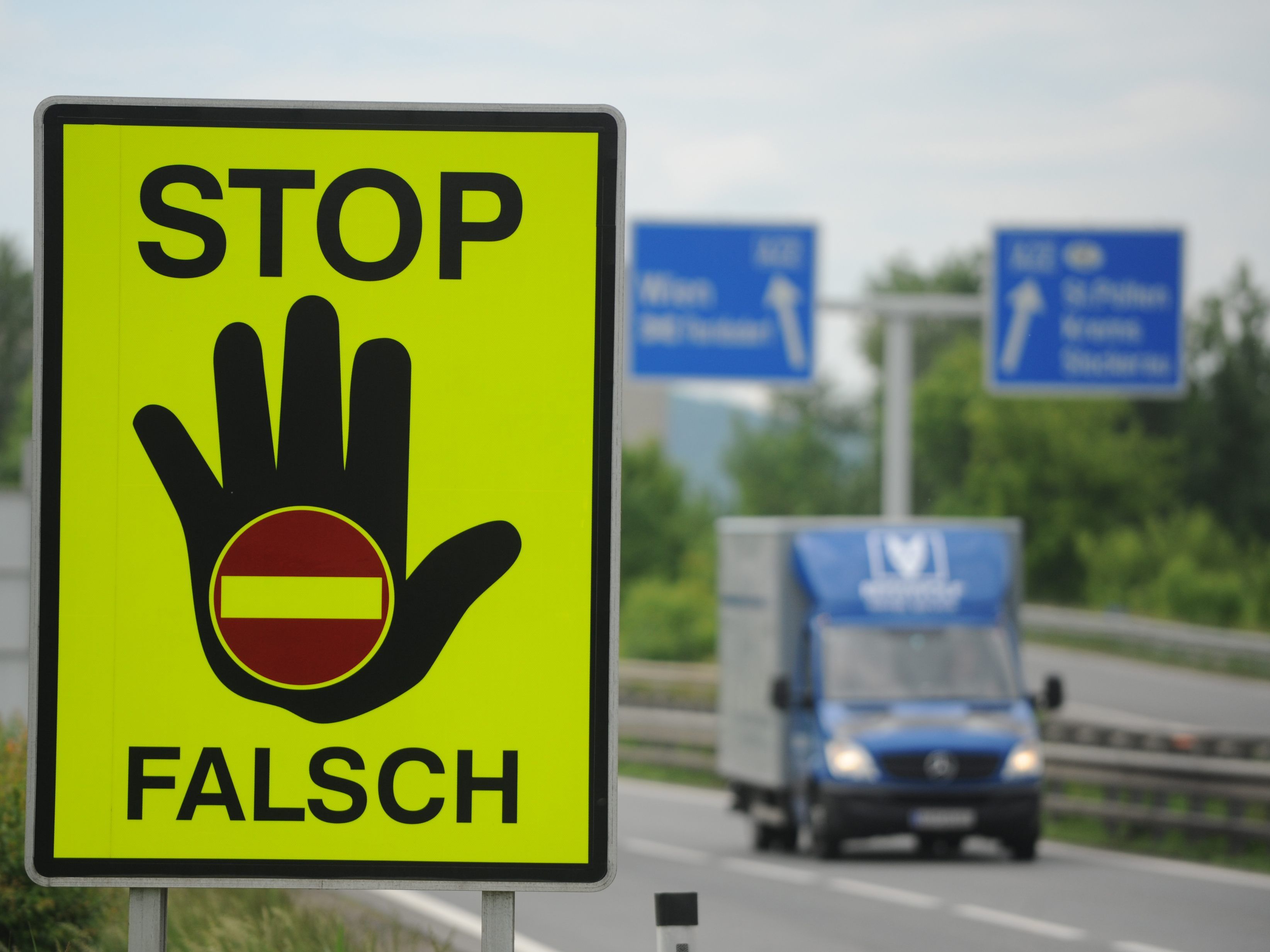 Der Geisterfahrer wendete von selbst auf der S1. Der Geisterfahrer wendete von selbst auf der S1.