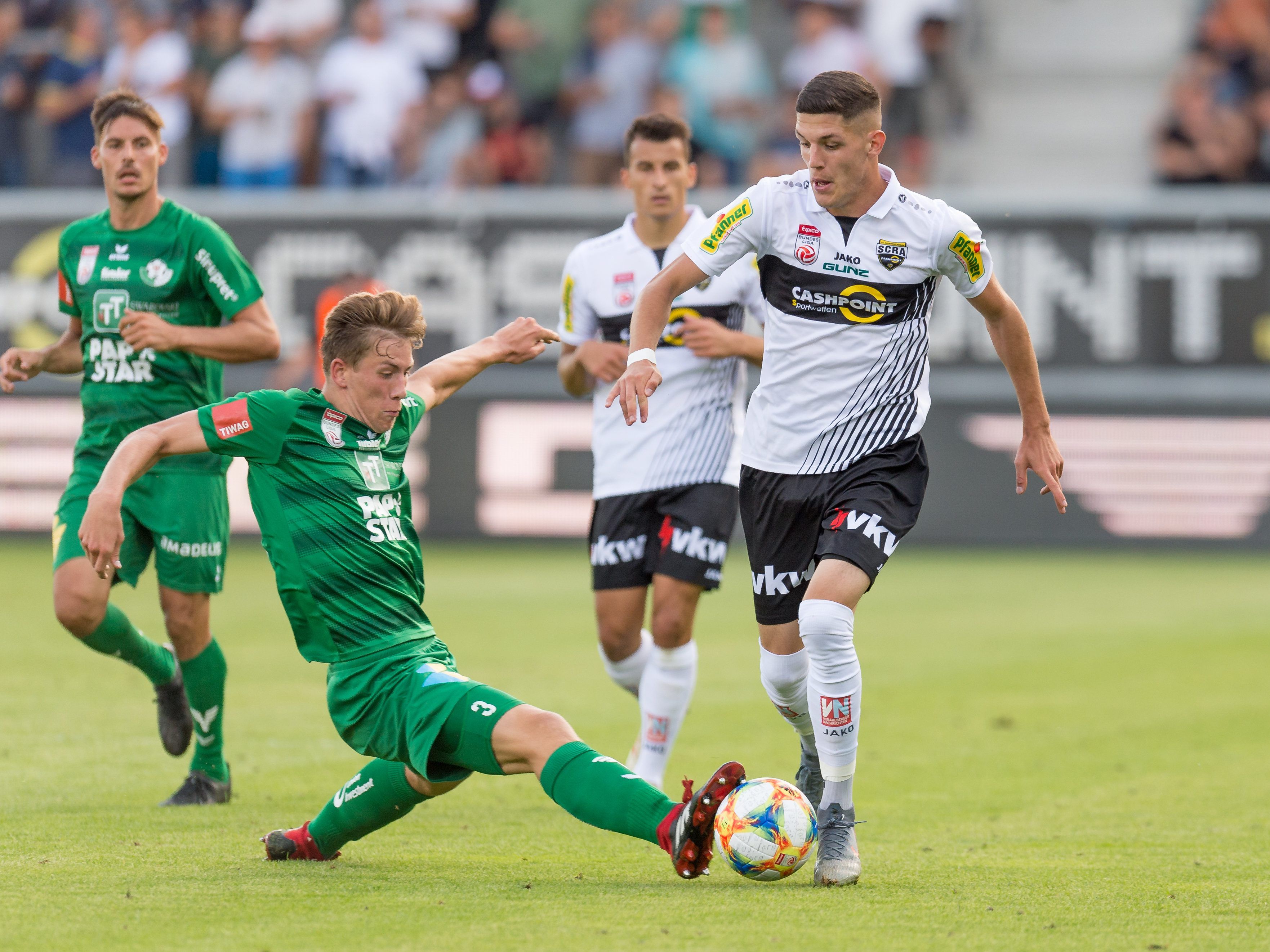 Michael Svoboda (WSG) gegen Emir Karic (Altach) im Rahmen der tipico Bundesliga- Begegnung SCR Altach - WSG Tirol am Samstag, 03. August 2019, in Altach