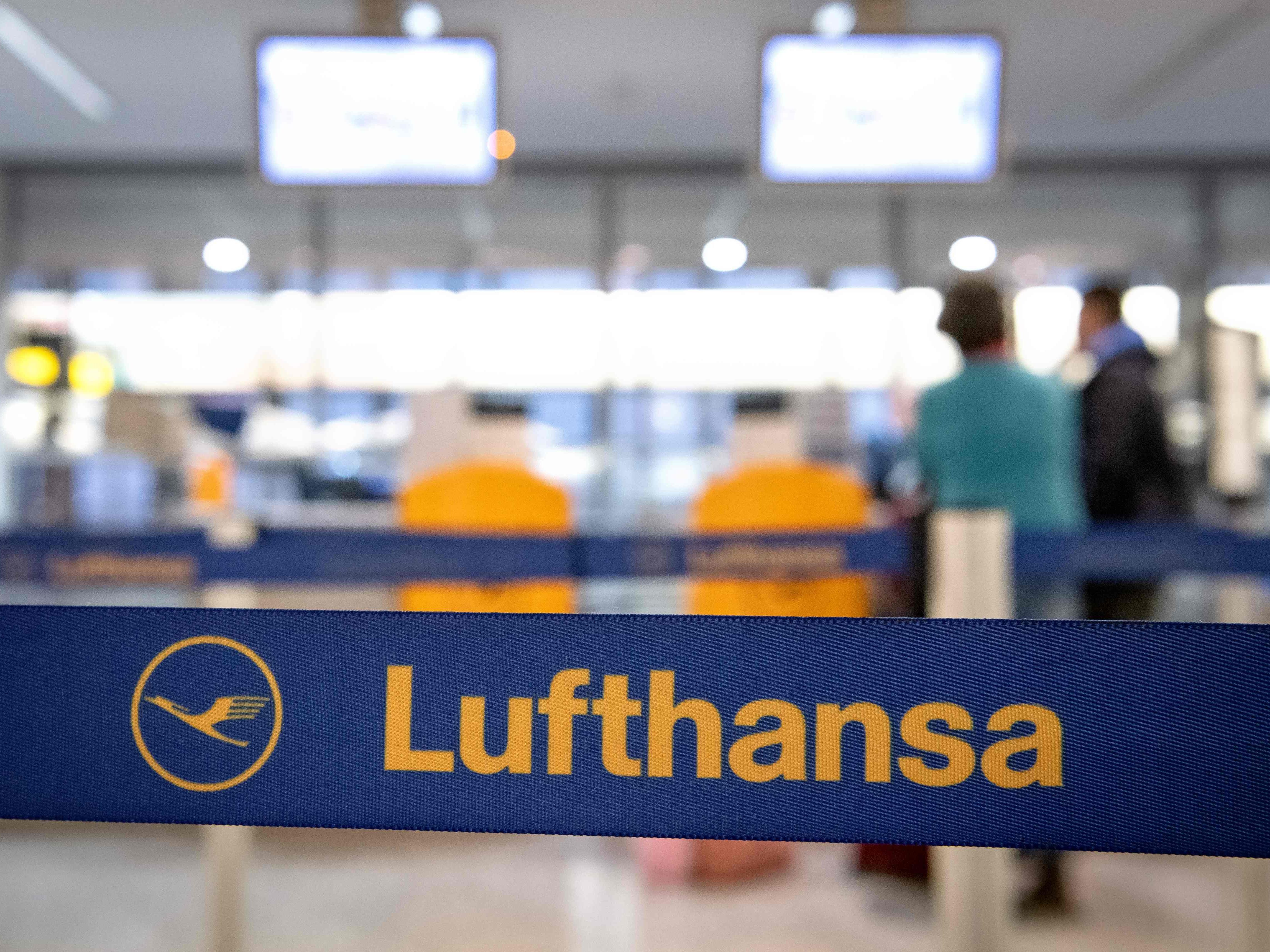 Lufthansa will ein neues System beim Boarding einführen. Lufthansa will ein neues System beim Boarding einführen.
