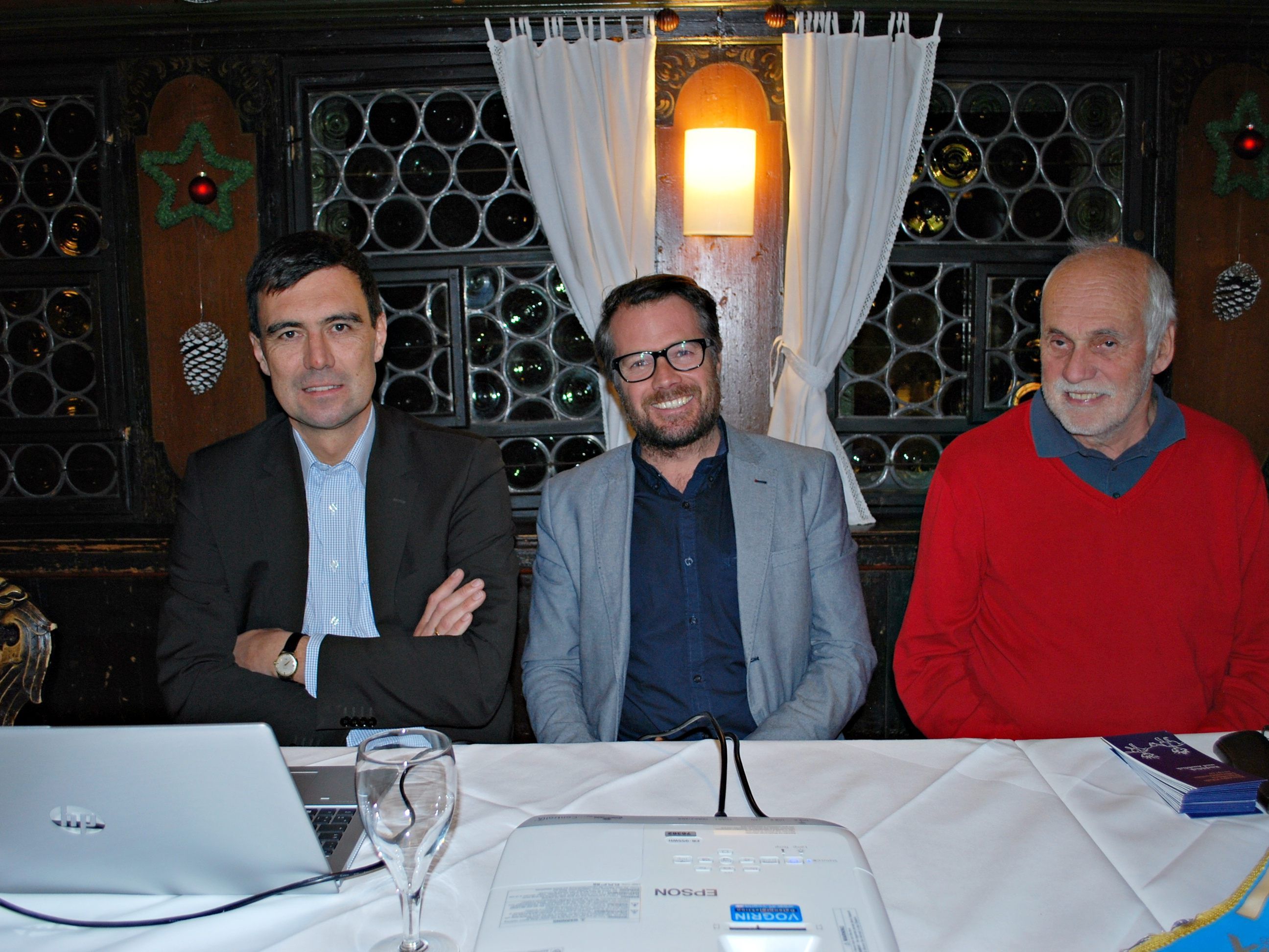 Martin Assmann, Bernhard Kathrein, Manfred Hagen im Roten Haus. (vl) Martin Assmann, Bernhard Kathrein, Manfred Hagen im Roten Haus. (vl)