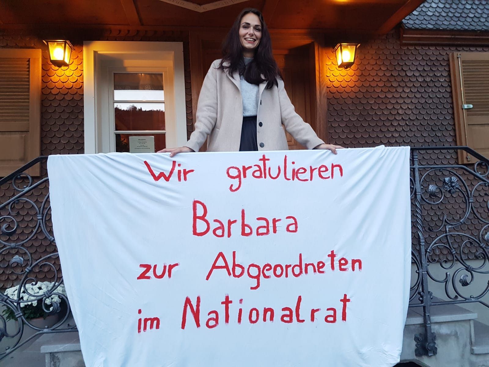 Der erfolgreichen Jungpolitikerin Barbara Neßler wurde bei ihrem Elternhaus ein herzlicher Empfang bereitet.