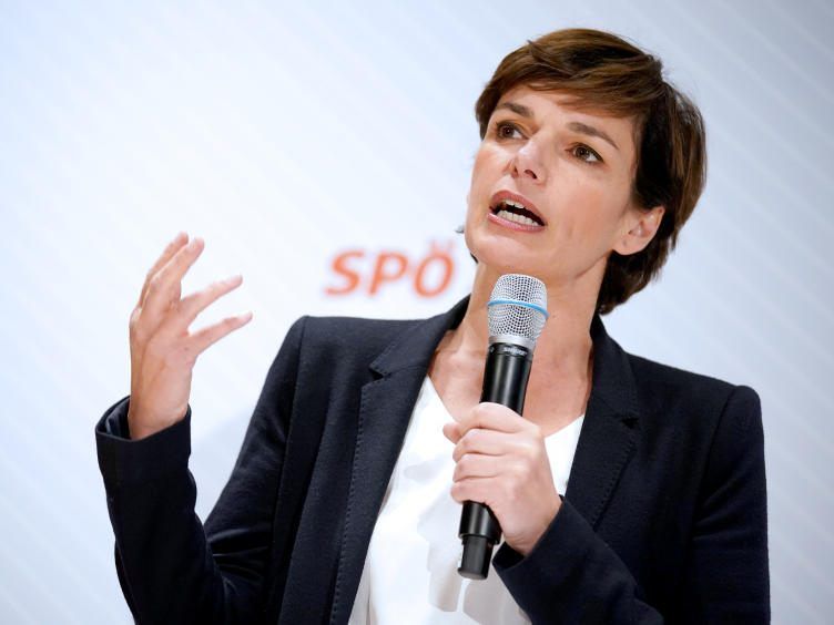 Chefin Pamela Rendi-Wagner muss wegen Sparmaßnahmen Mitarbeiter abbauen