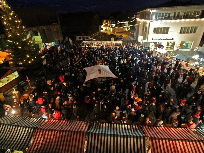 Beliebter Treffpunkt zum ersten Adventwochenende! Beliebter Treffpunkt zum ersten Adventwochenende!