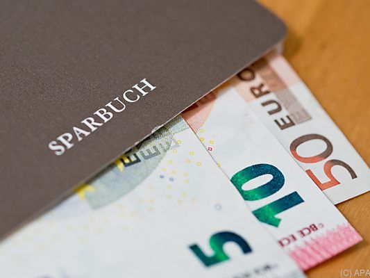 Das Sparbuch ist derzeit ein Verlustgeschäft für alle Beteiligten Das Sparbuch ist derzeit ein Verlustgeschäft für alle Beteiligten