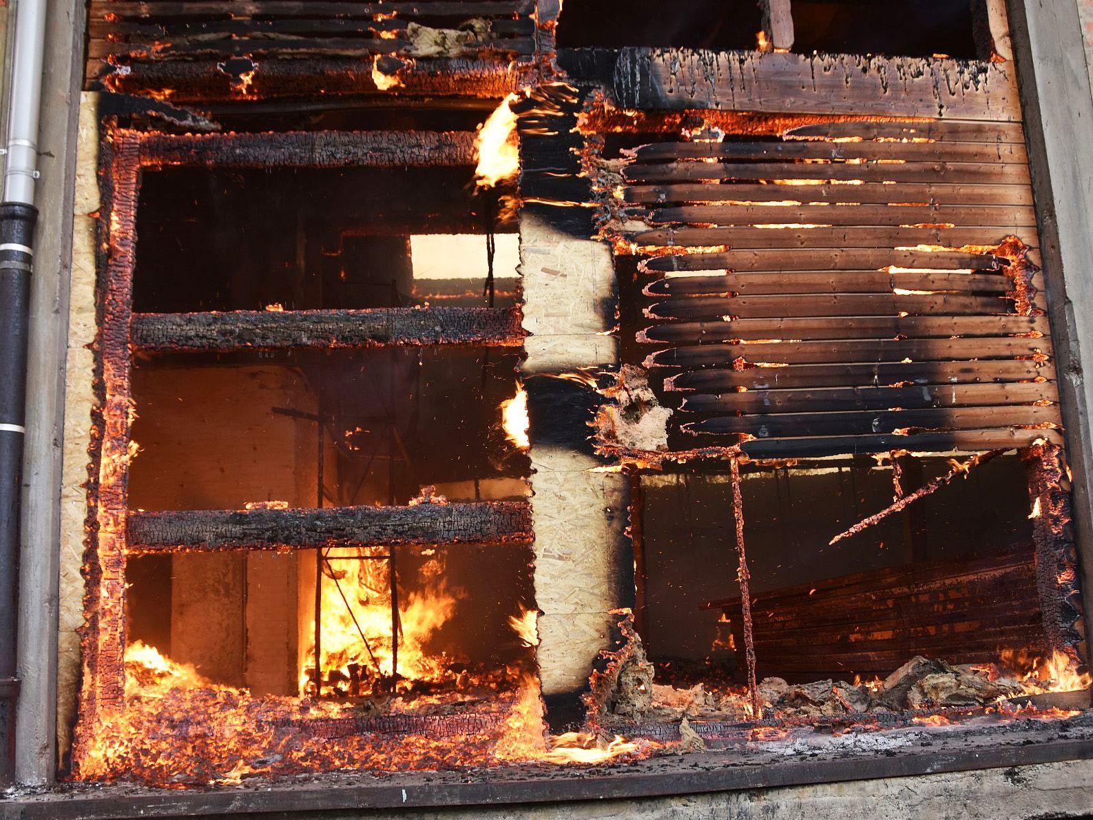 Nach dem Brand soll die Wiener Nordbahnhalle abgerissen werden.