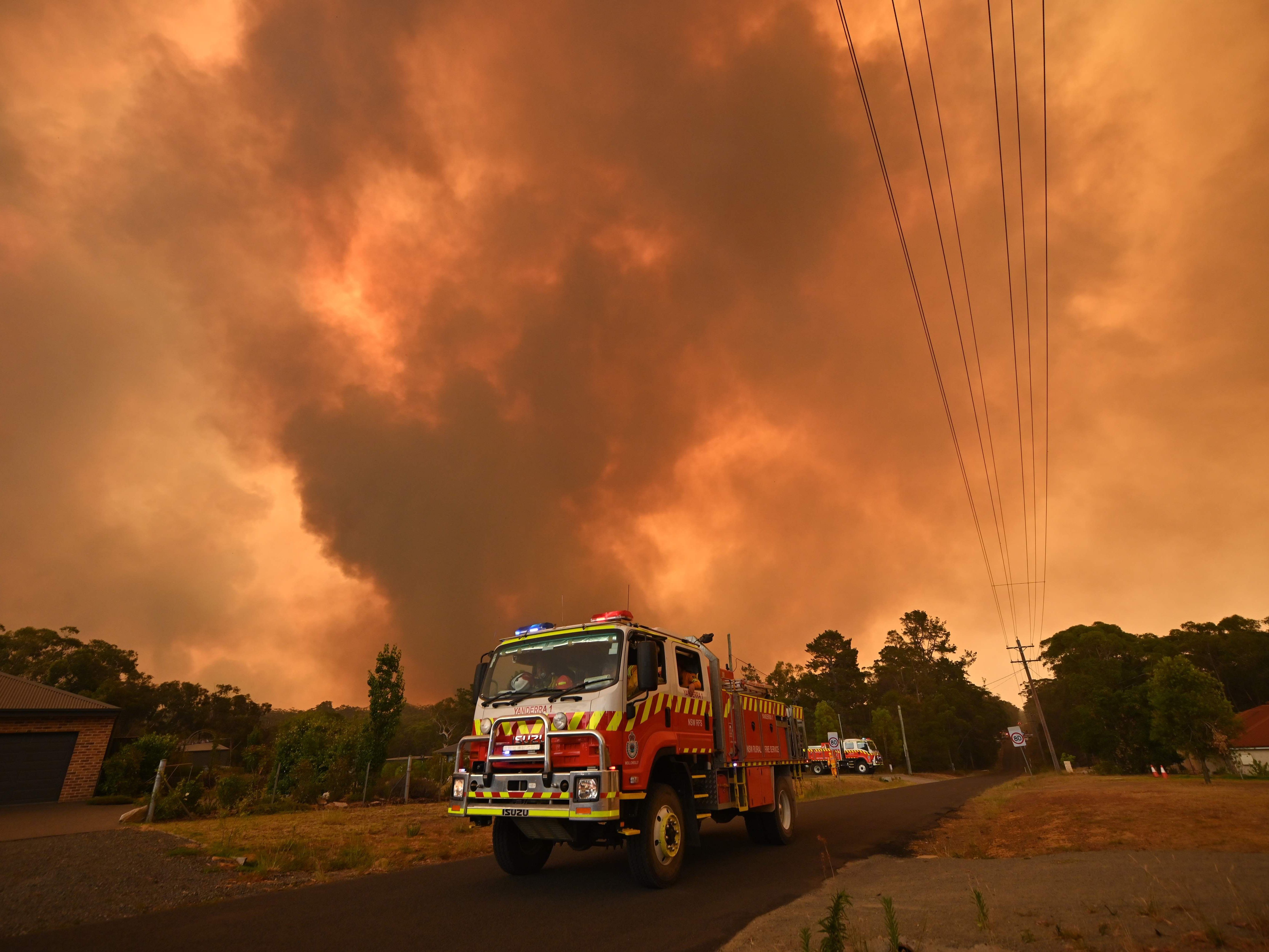 Kampf bei Rekordhitze gegen Buschfeuer in Australien