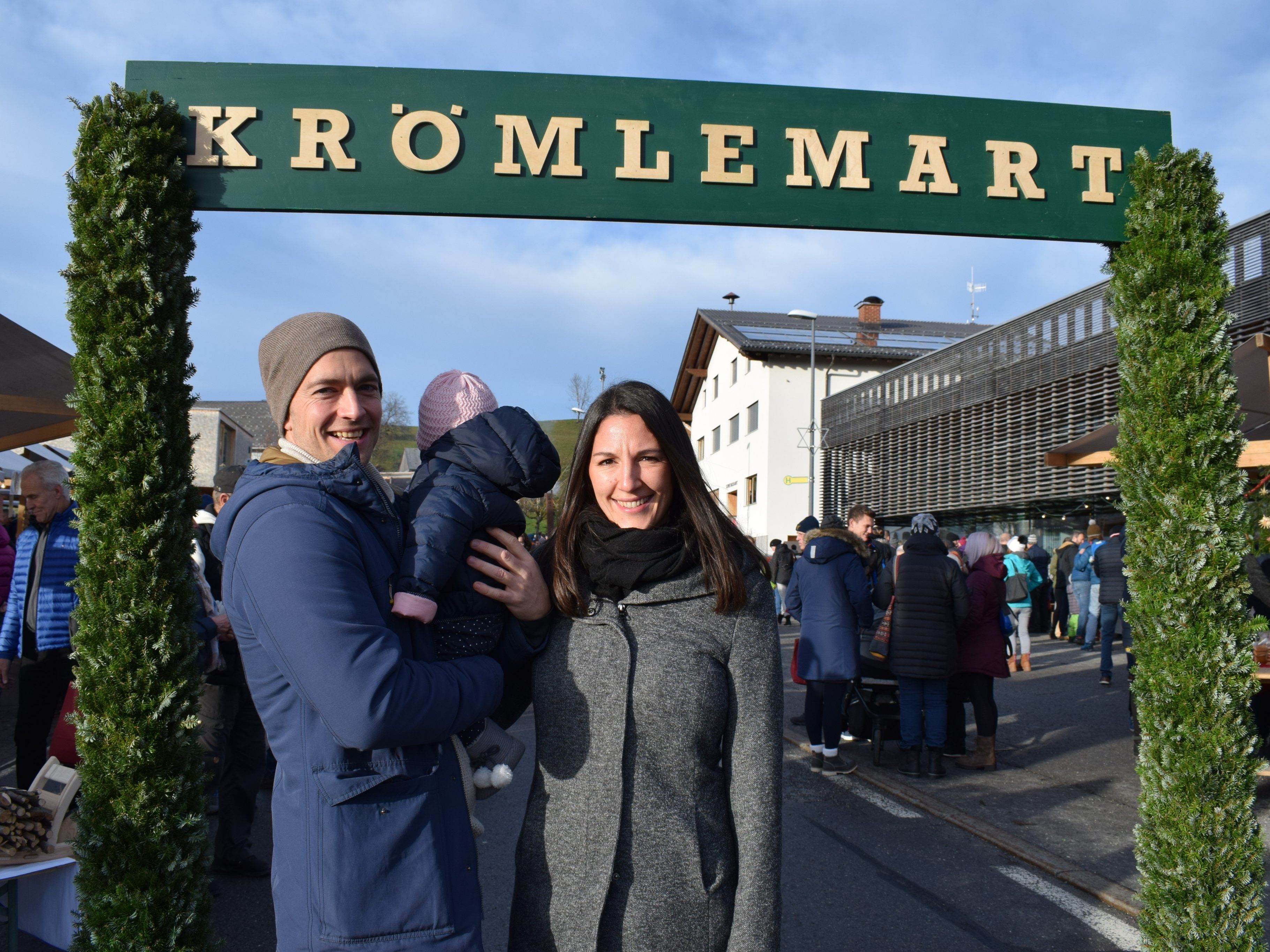 Groß und Klein hatten beim Krömlemart in Langenegg ihren Spaß. Groß und Klein hatten beim Krömlemart in Langenegg ihren Spaß.