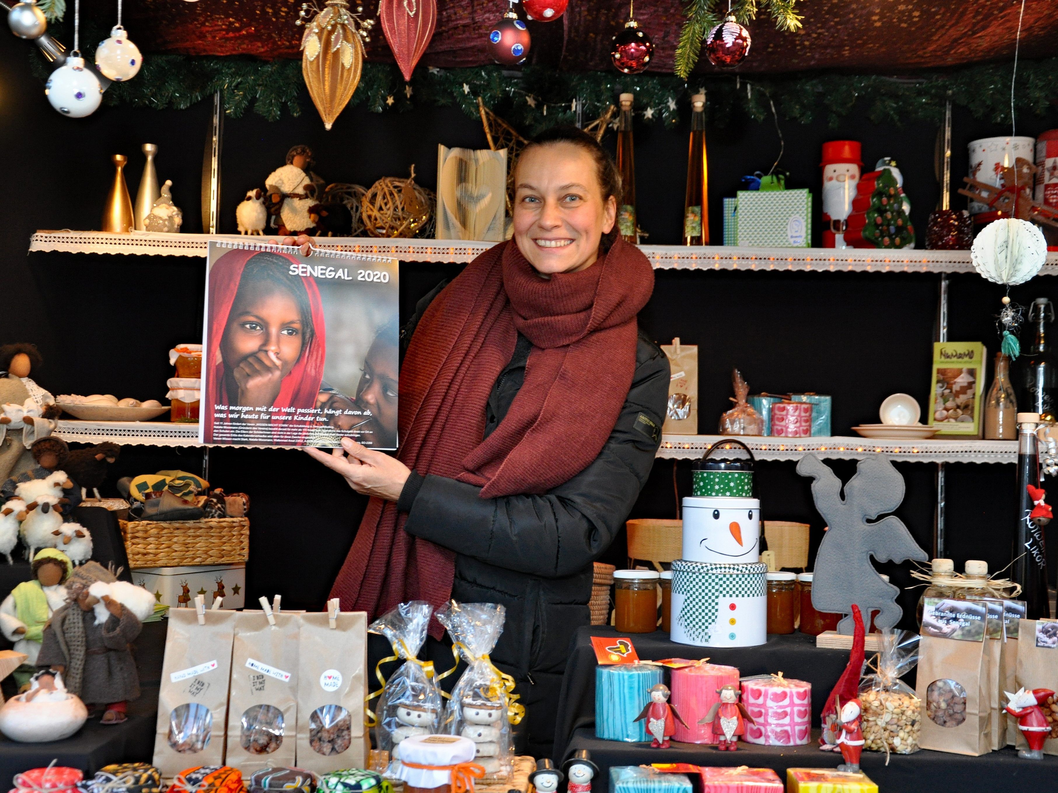 Der Erlös aus dem Verkauf am Christkindlmarkt fließt zur Gänze in das Bildungsprojekt im Senegal. Der Erlös aus dem Verkauf am Christkindlmarkt fließt zur Gänze in das Bildungsprojekt im Senegal.