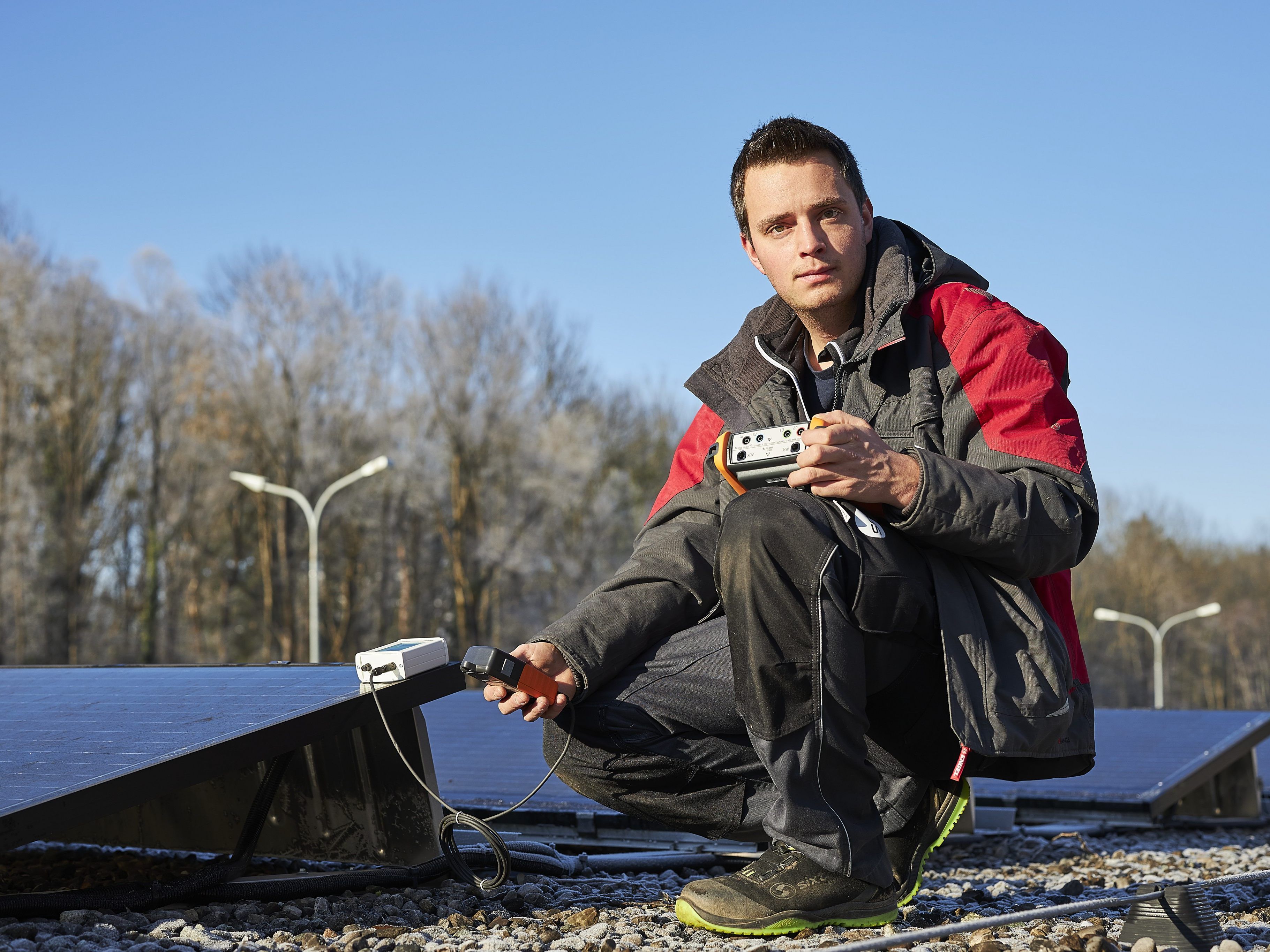 Elektrikermeister Stefan Wachter leitet ab sofort das Geschäftsfeld Elektro-Sicherheitstechnik bei TGS Elektrikermeister Stefan Wachter leitet ab sofort das Geschäftsfeld Elektro-Sicherheitstechnik bei TGS
