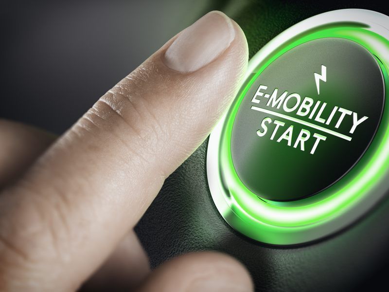 Elektromobilität - was treibt uns in Zukunft an? Elektromobilität - was treibt uns in Zukunft an?
