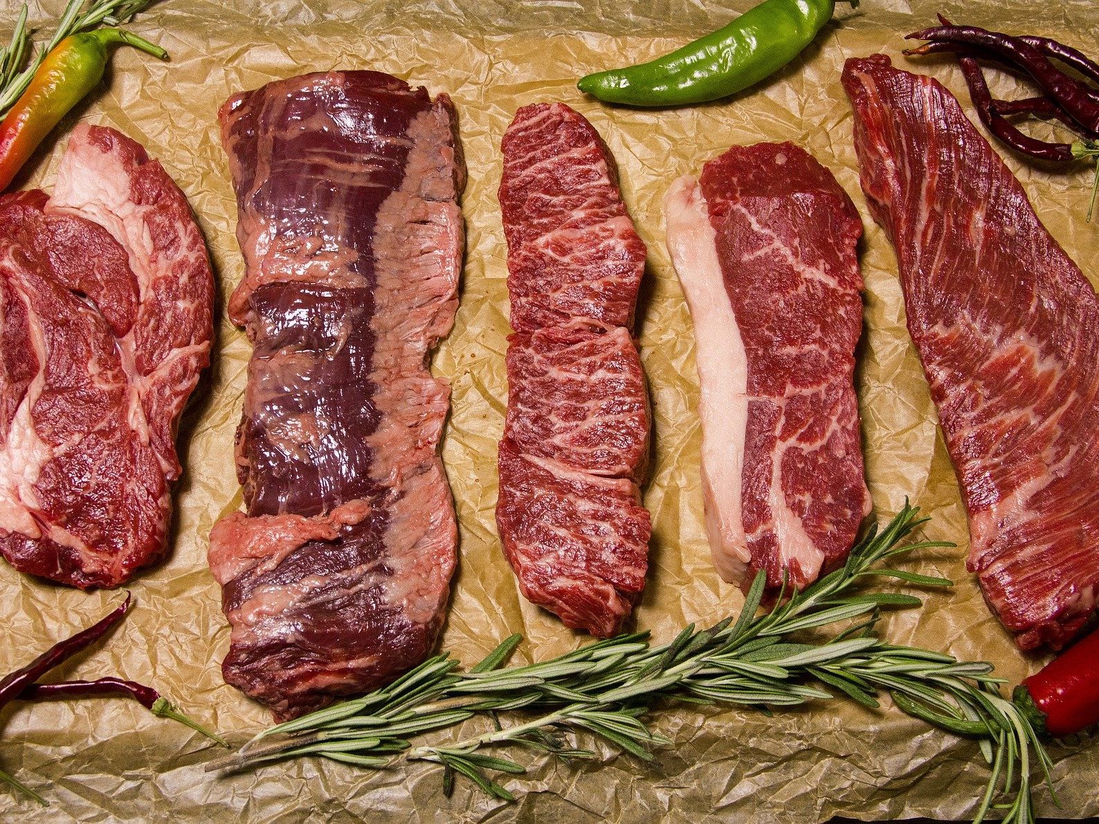 Ab Mitte 2020 wird es bei Billa nur mehr Frischfleisch von österreichischen Erzeugern geben. Ab Mitte 2020 wird es bei Billa nur mehr Frischfleisch von österreichischen Erzeugern geben.