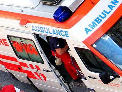 Trotz der Wiederbelebungsmaßnahmen des Rettungsteams verstarb der 66-Jährige noch an der Unfallstelle im Waldviertel. Trotz der Wiederbelebungsmaßnahmen des Rettungsteams verstarb der 66-Jährige noch an der Unfallstelle im Waldviertel.