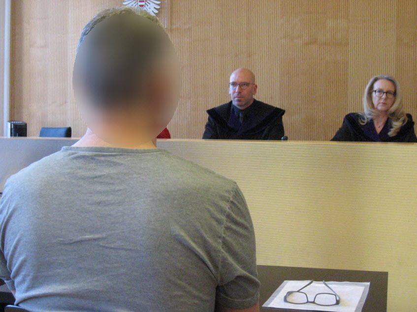 Angeklagter hat sich in Therapie begeben