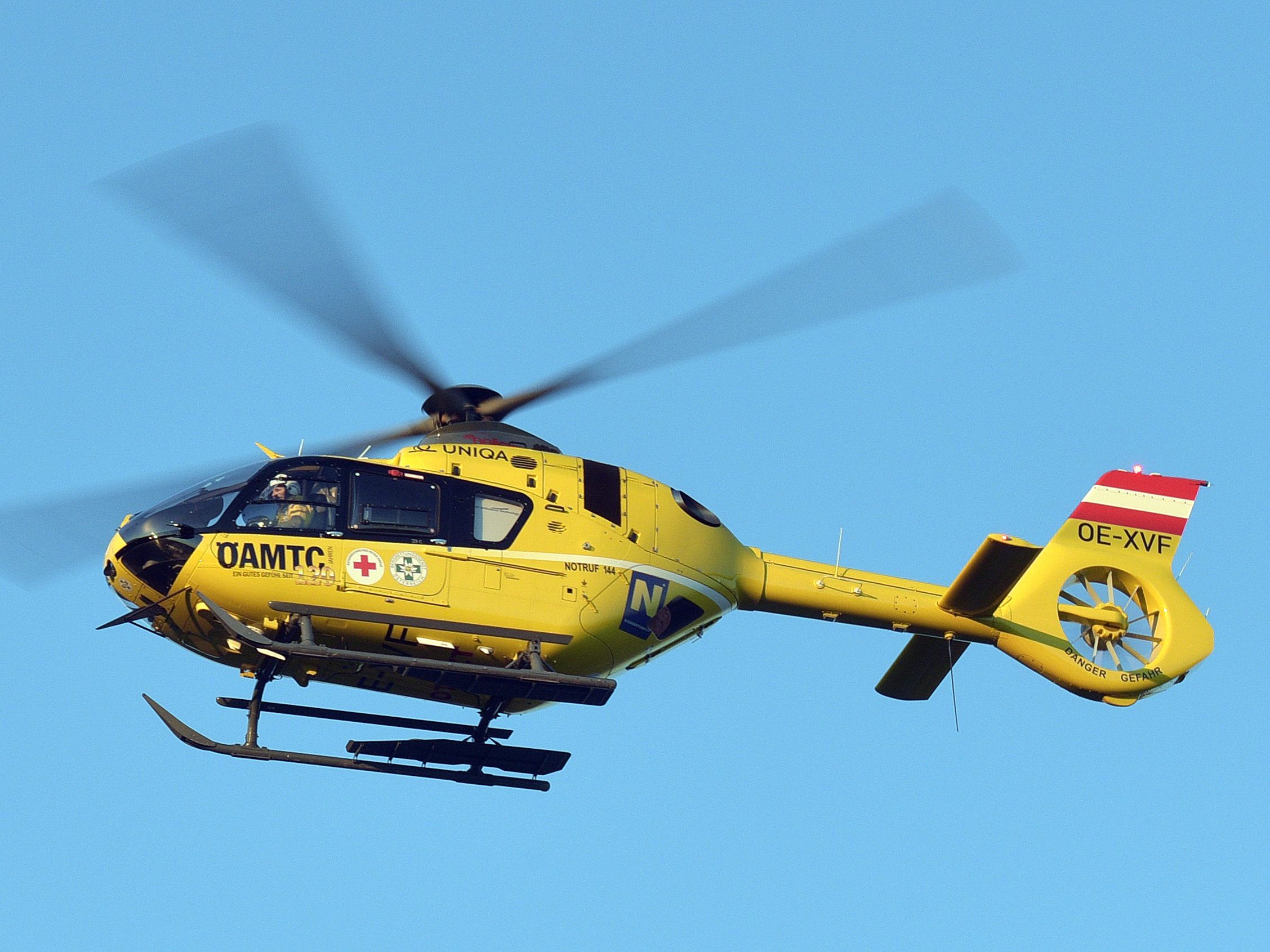 Der Schwerverletzte wurde mit dem Hubschrauber ins Krankenhaus geflogen.