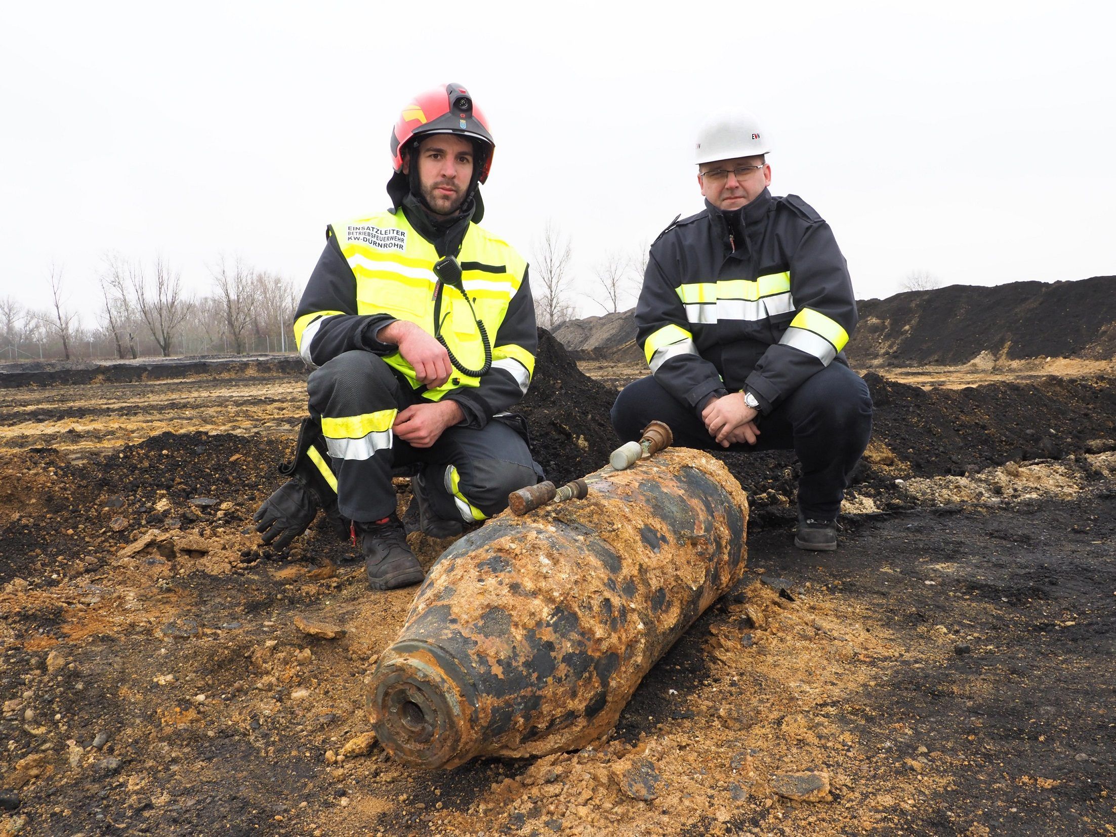 Bei Baggerarbeiten wurde am EVN Kraftwerkstandort Dürnrohr die Fliegerbombe gefunden.