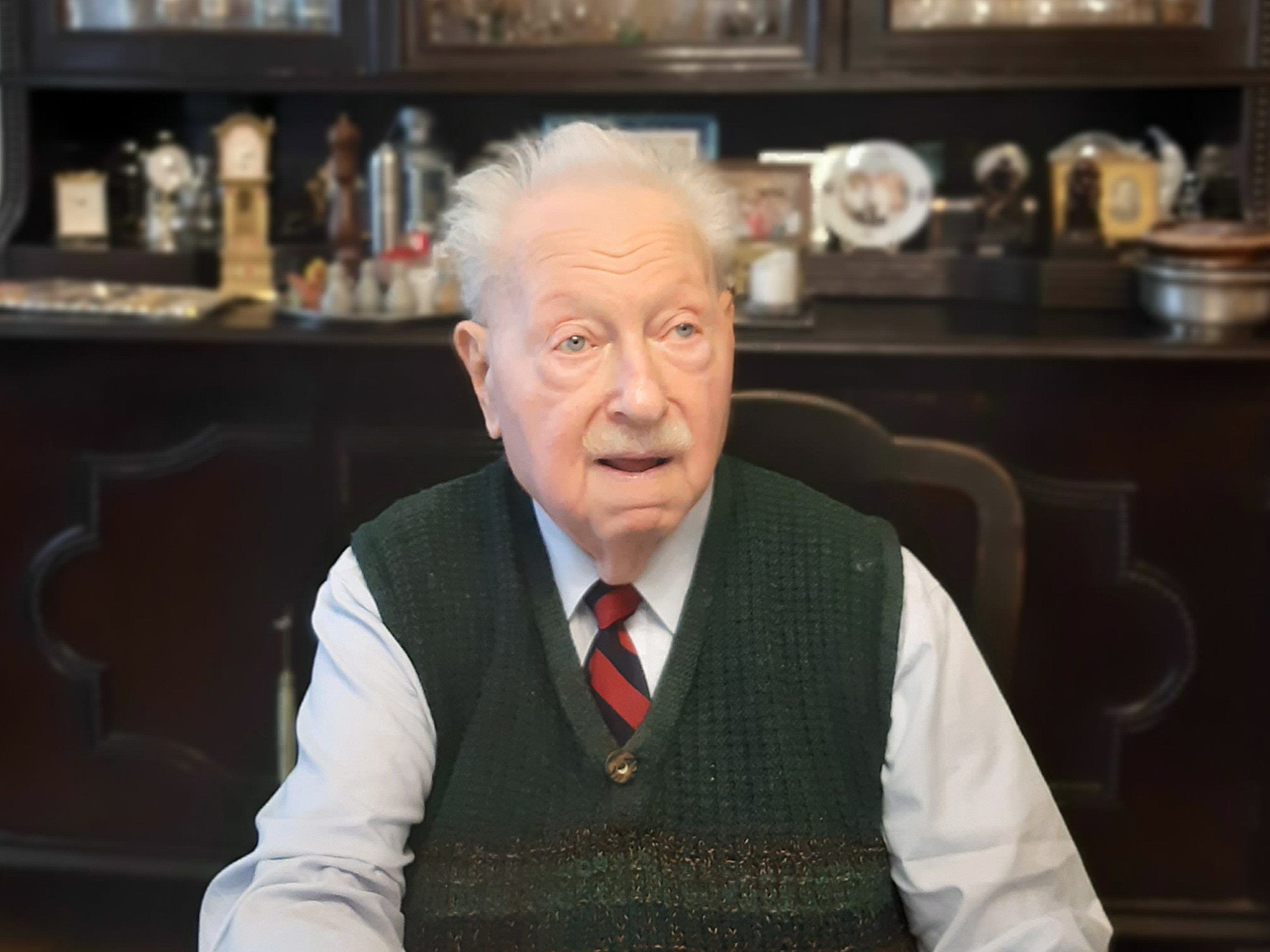 Erich Finsches hat Auschwitz überlebt. Erich Finsches hat Auschwitz überlebt.