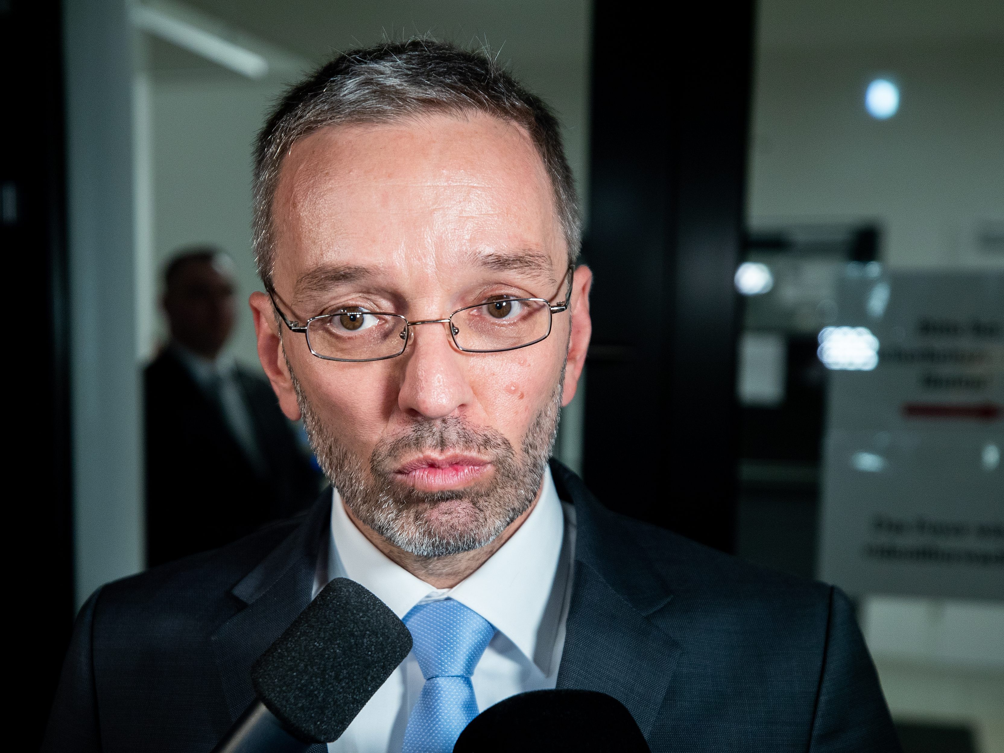Kickl übt Kritik an Van der Bellen Kickl übt Kritik an Van der Bellen