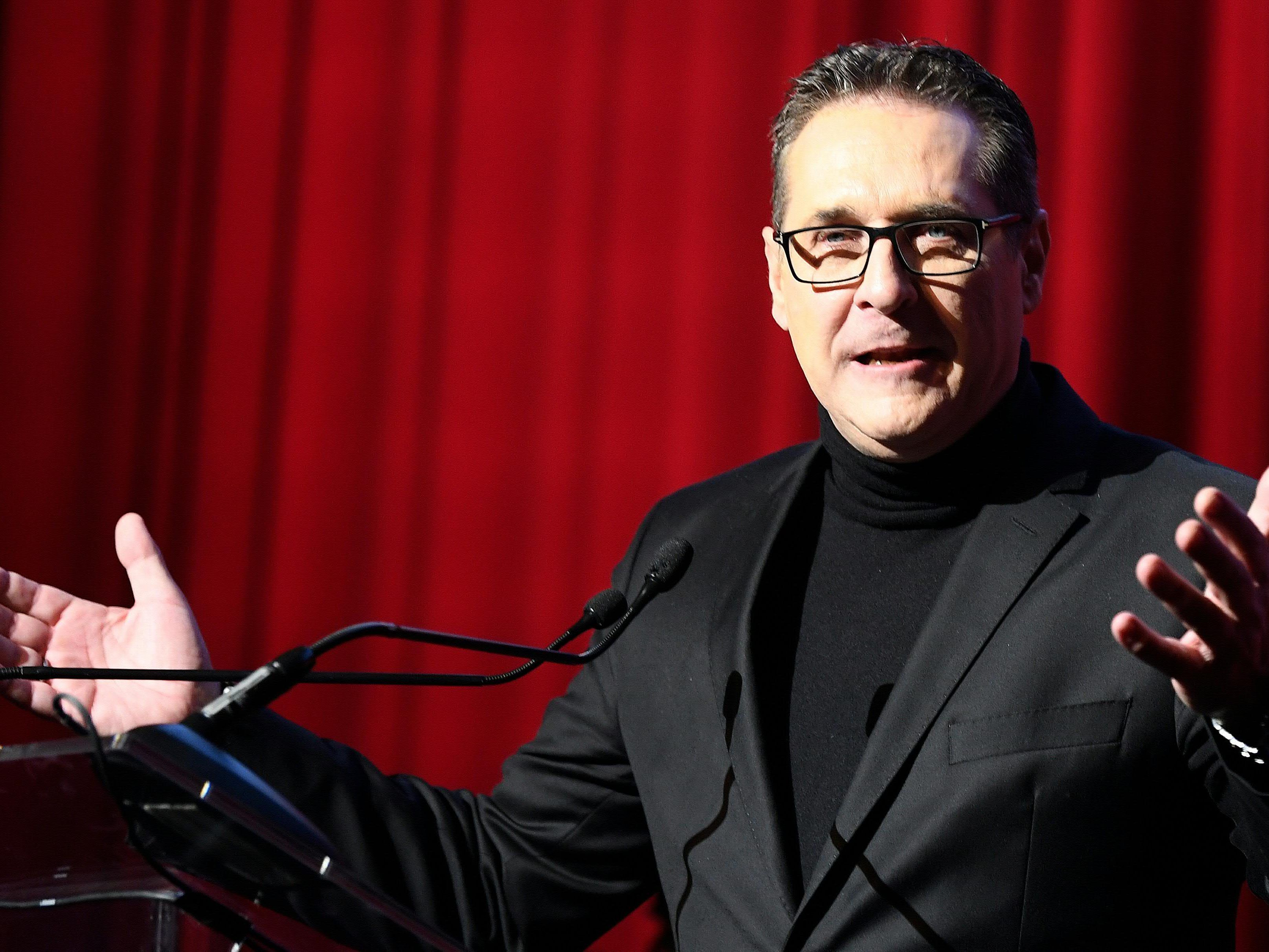 HC Strache beim Neujahrstreffen der DAÖ.
