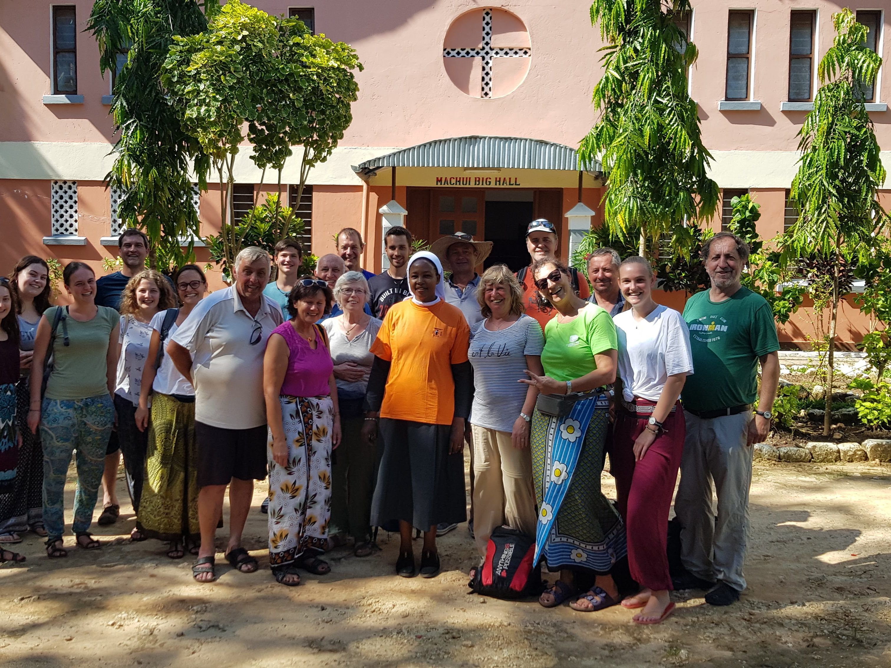 Die Reisegruppe erlebte unvergessliche Begegnungen und Abenteuer in Malawi und Sansibar.