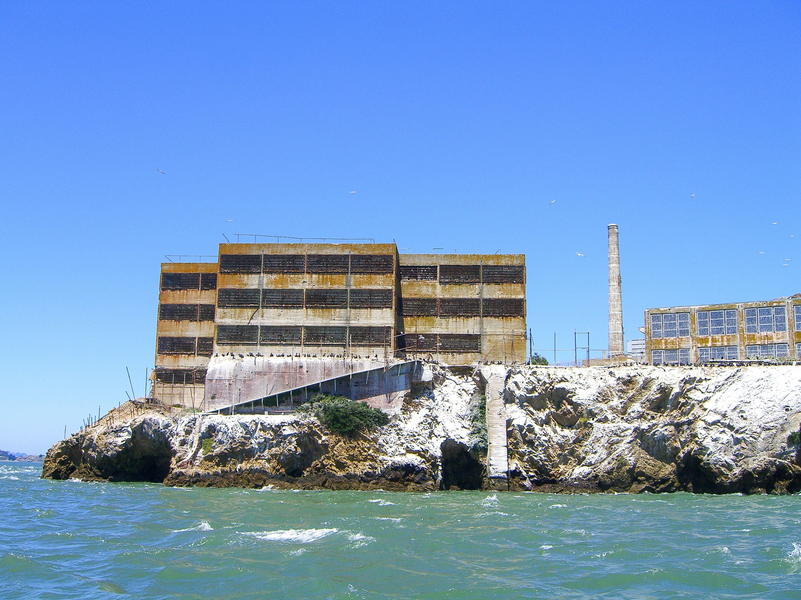 Insassen im Zellenblock auf der Gefängnisinsel Alcatraz. Insassen im Zellenblock auf der Gefängnisinsel Alcatraz.