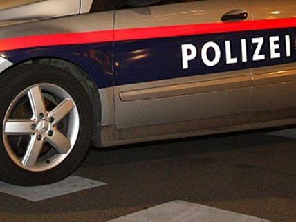 Der 53-jährige Autolenker wurde mit 2,7 Promille im Blut in Wien-Penzing gestoppt.