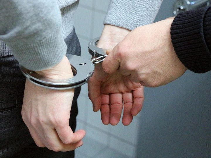 Die Polizei konnte sechs Männer nach Diebstählen festnehmen.